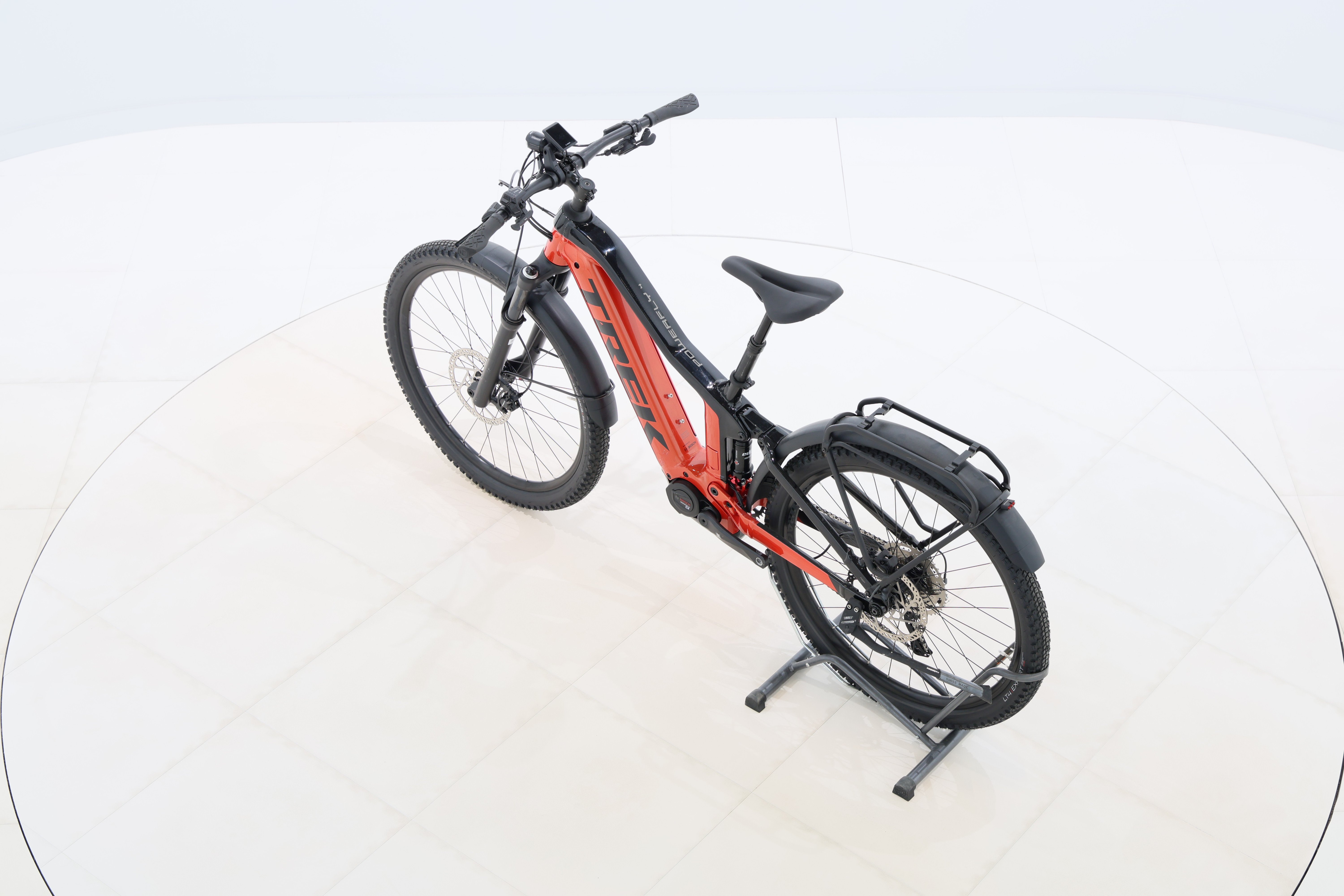 00b67314-f79e-45e6-8d8a-8dfb6e66e5ed