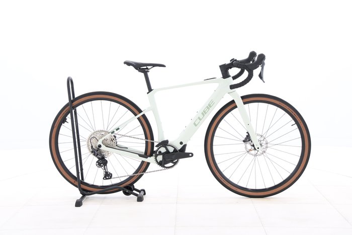 Cube NUROAD HYBRID C:62 RACE 400X 2025