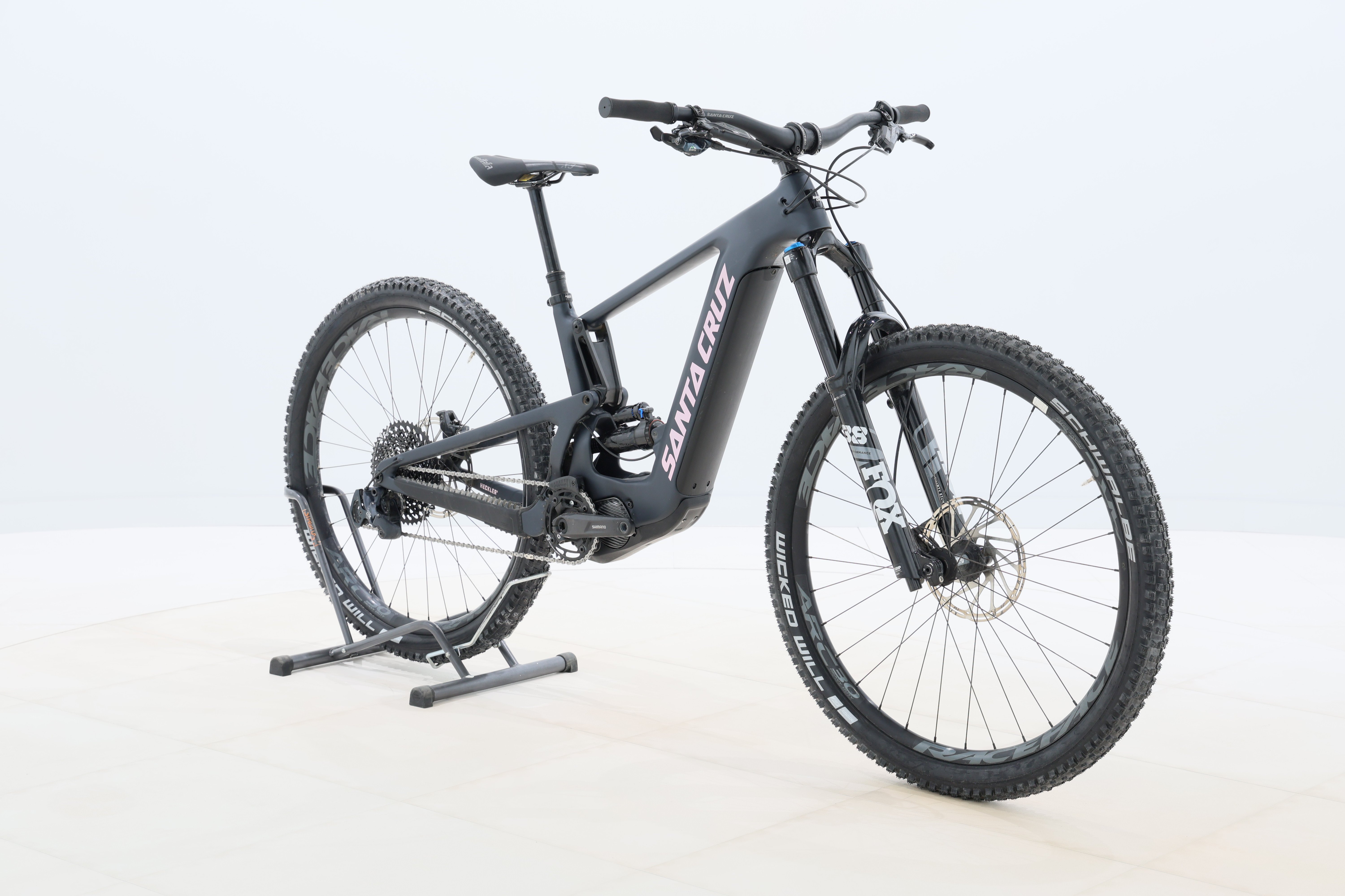 665af1d4-ff4b-4fd0-9a4b-7a8186a607b0