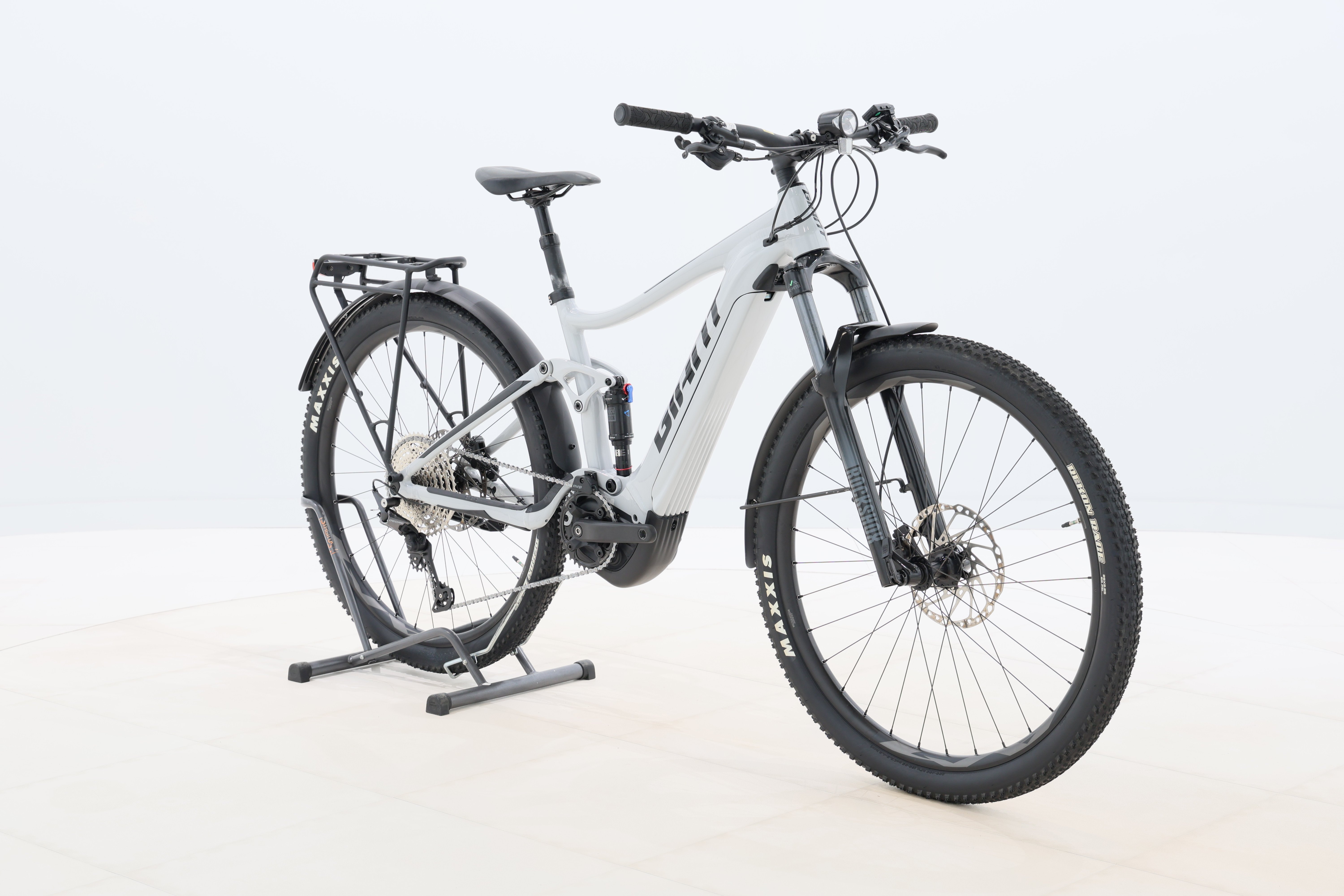 832d6b3e-e331-4909-b9a2-baea288f056a