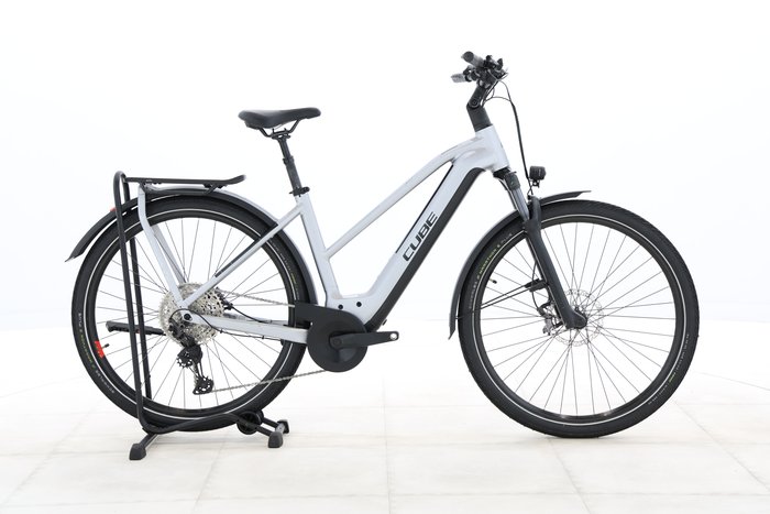 Cube KATHMANDU HYBRID SL 750 2022