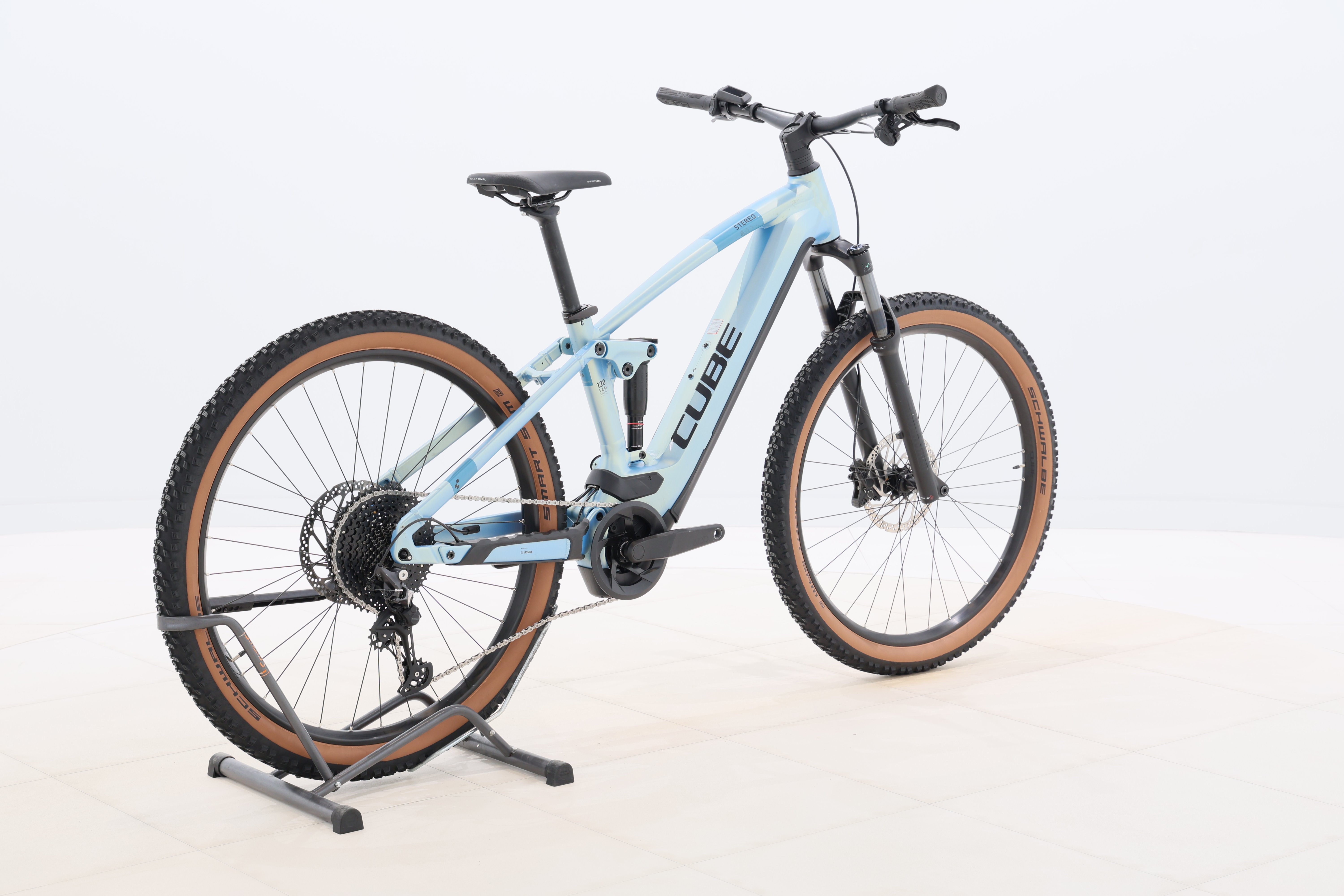 fe8778f3-a60b-4999-a104-fc5275bf1e7d