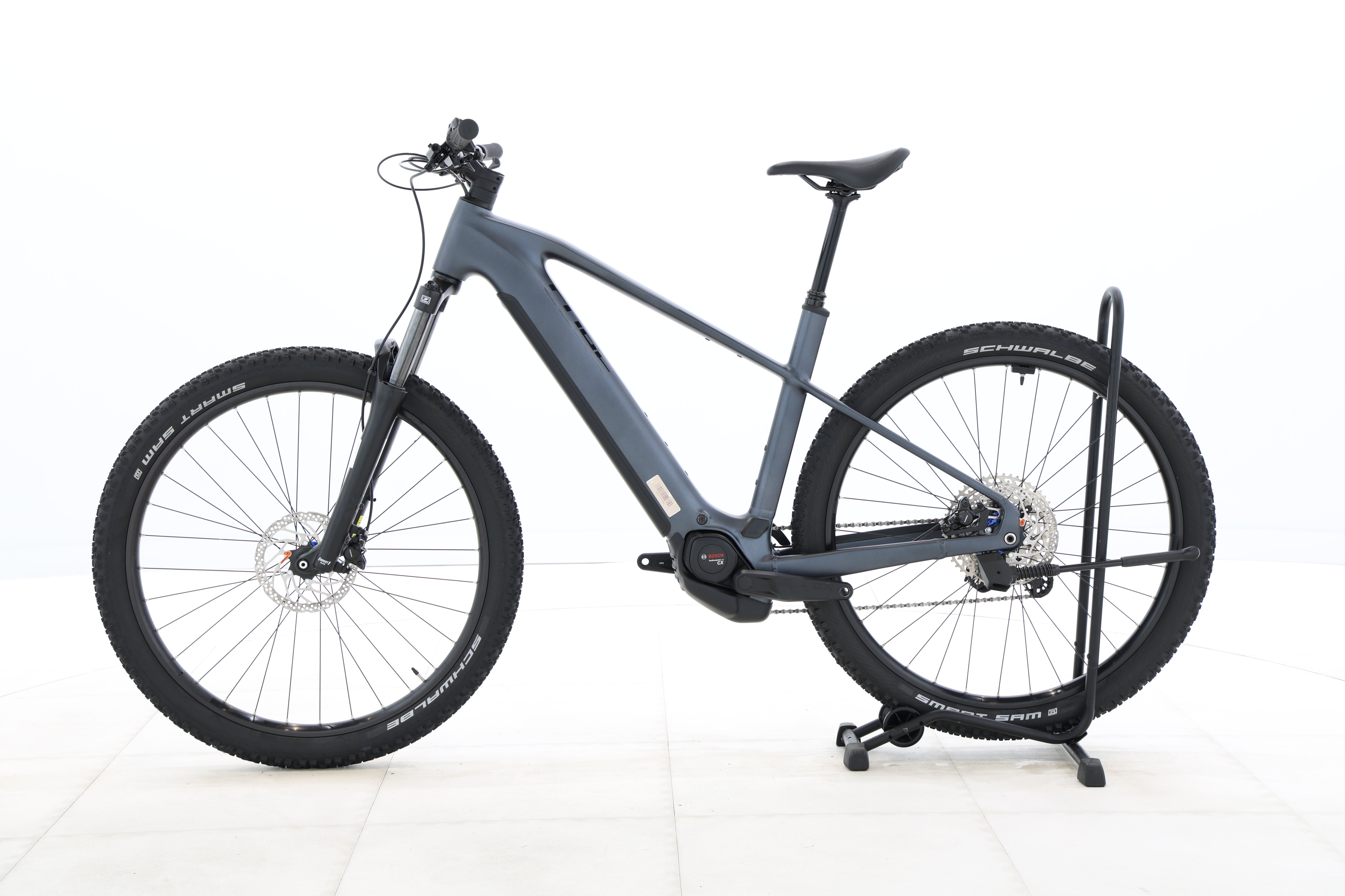 e4018b08-bb7d-4acb-afac-f0aec8253619