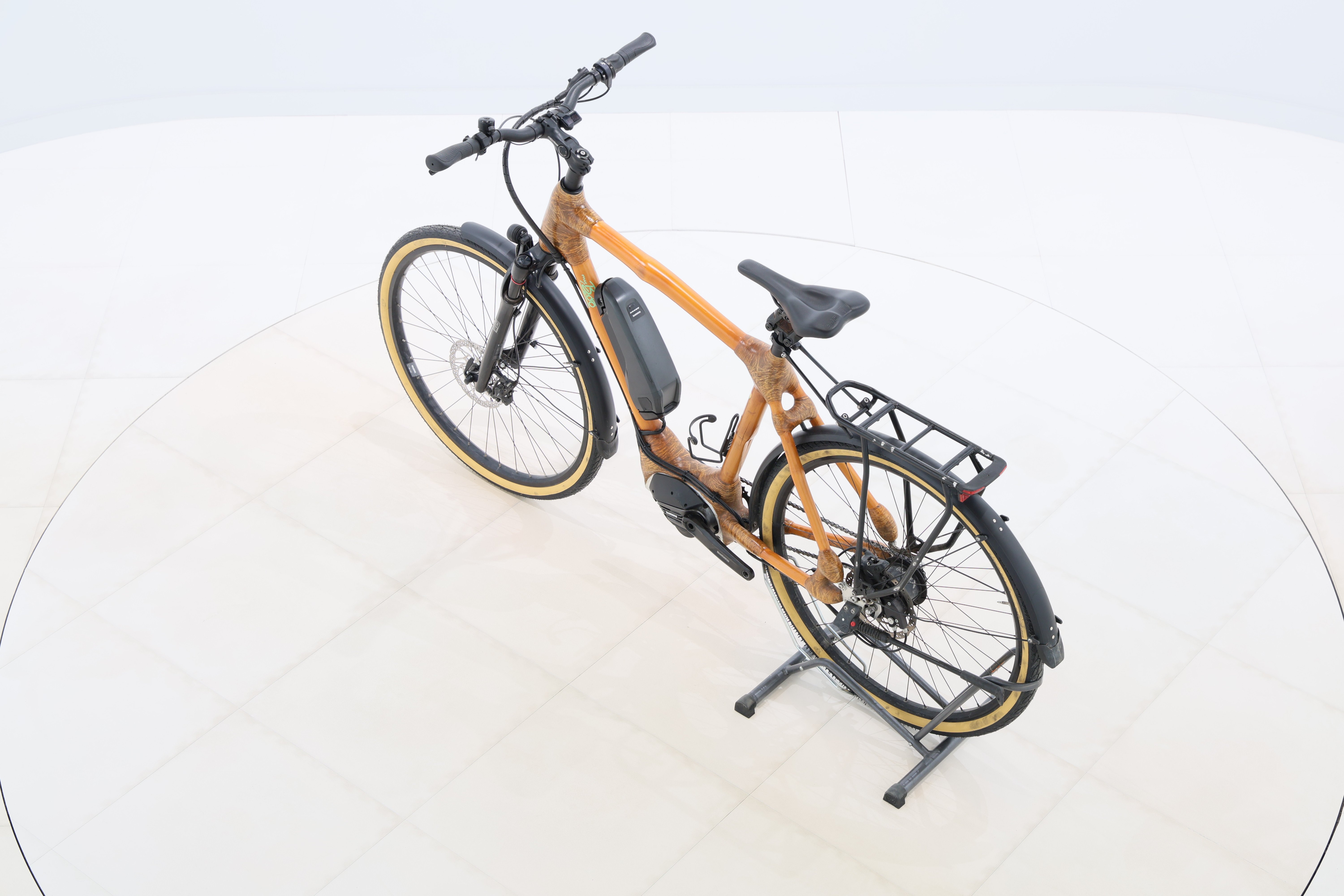 81c6fb62-d097-421f-afd6-d07427399784