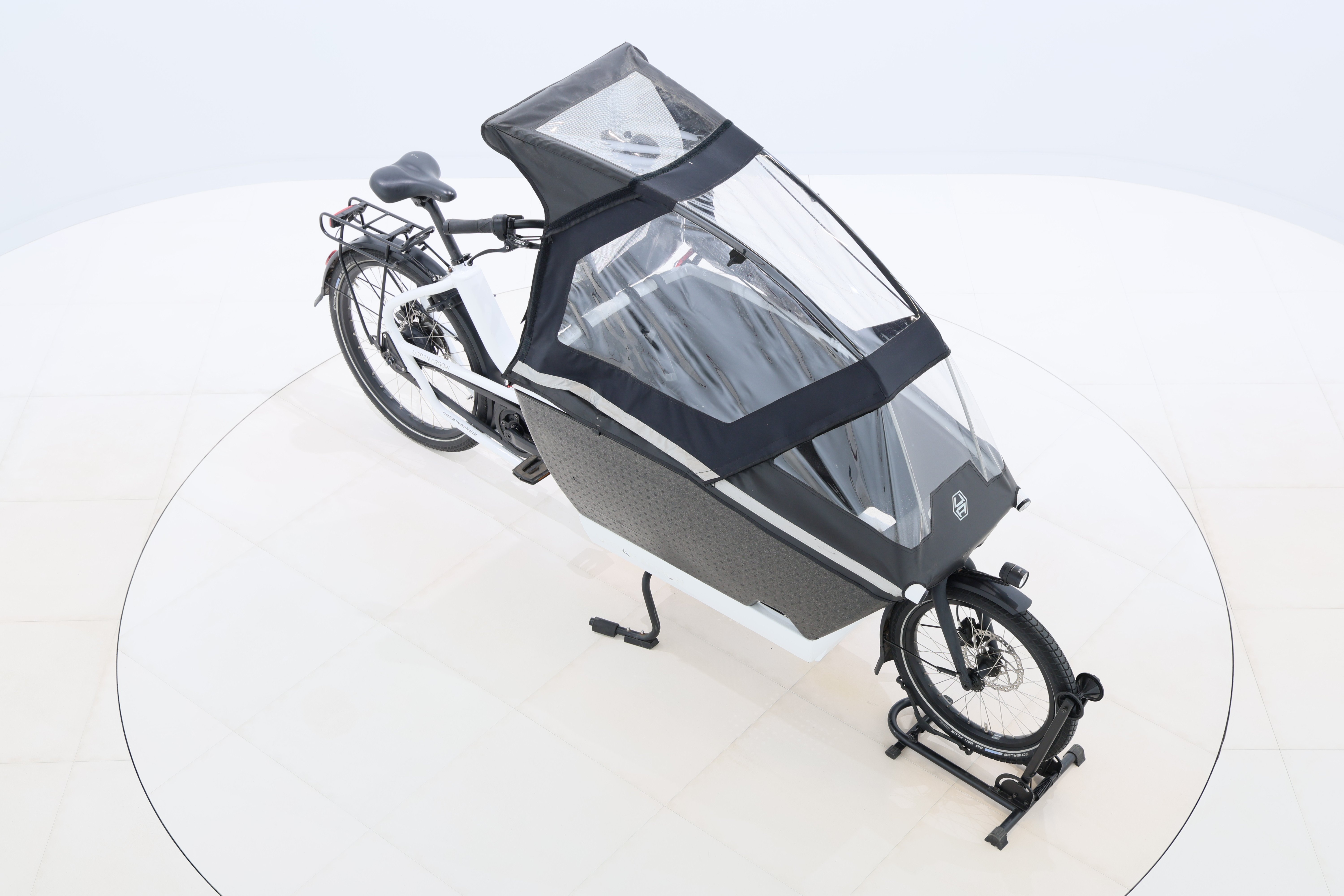 f27a3201-d567-4349-95b1-dfe0e04fda71