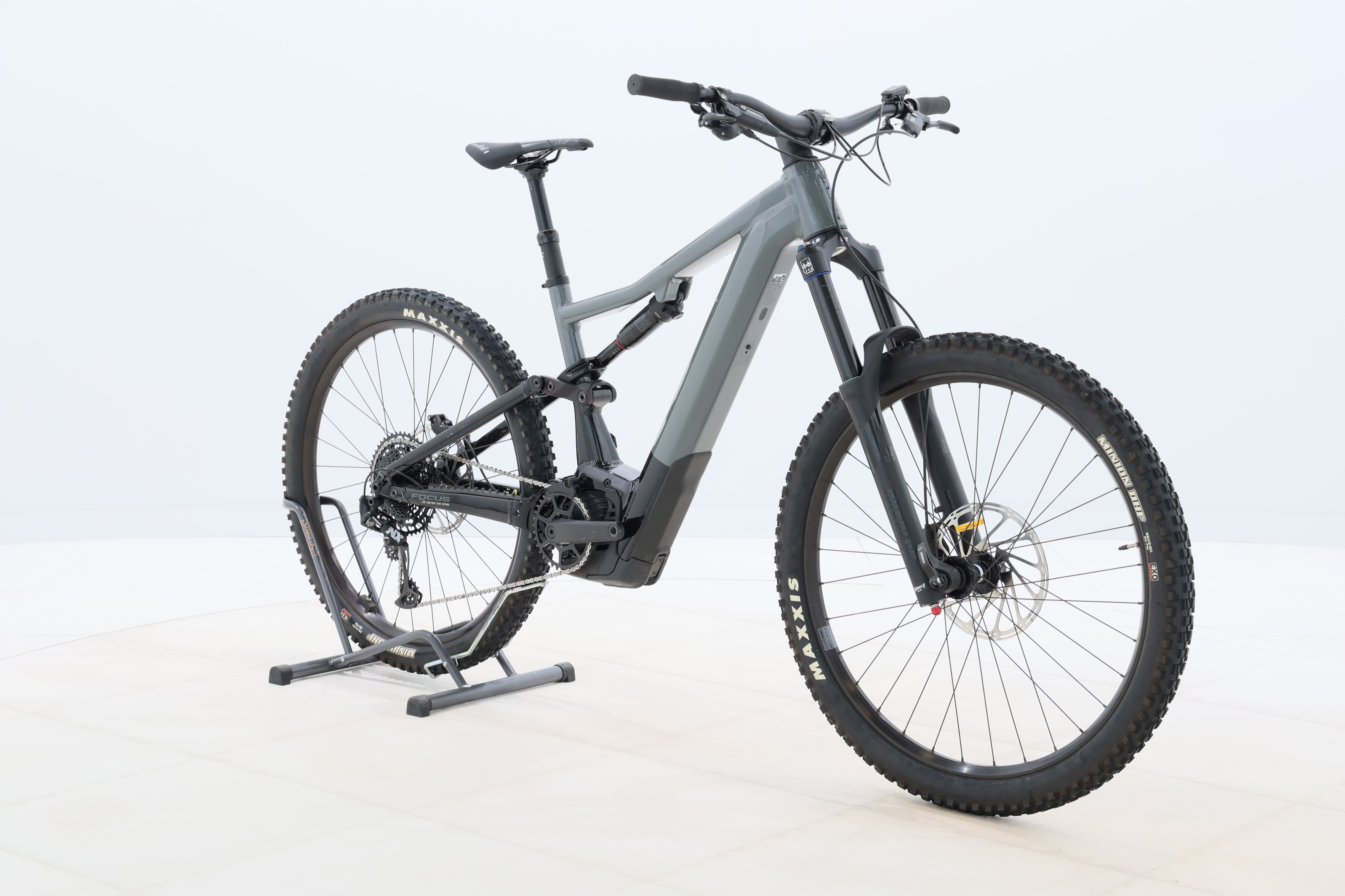 ca02cf72-b0cd-4cc5-8df7-6336ea53823a