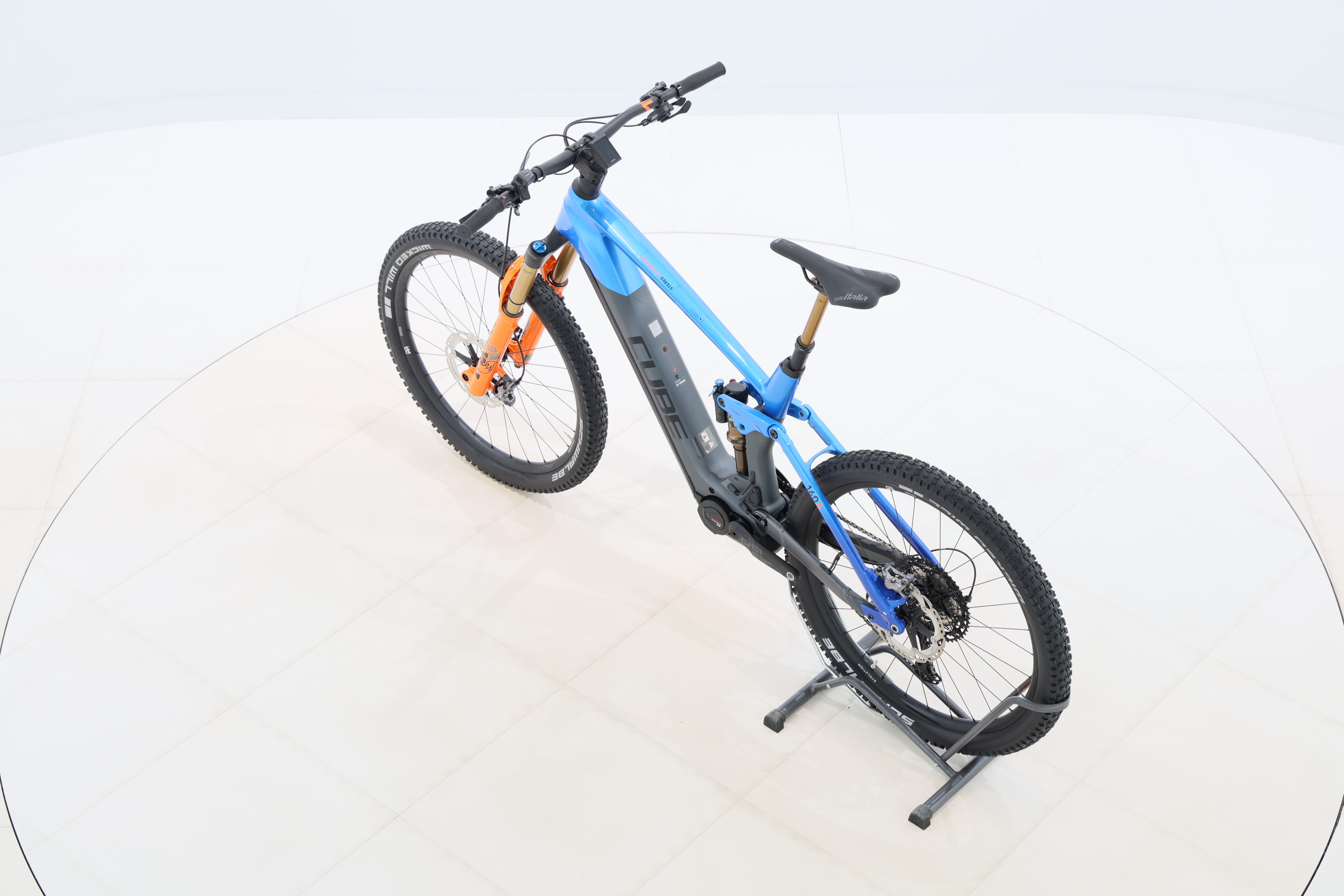 8a06948e-6826-467b-a13e-0f873f2606cd