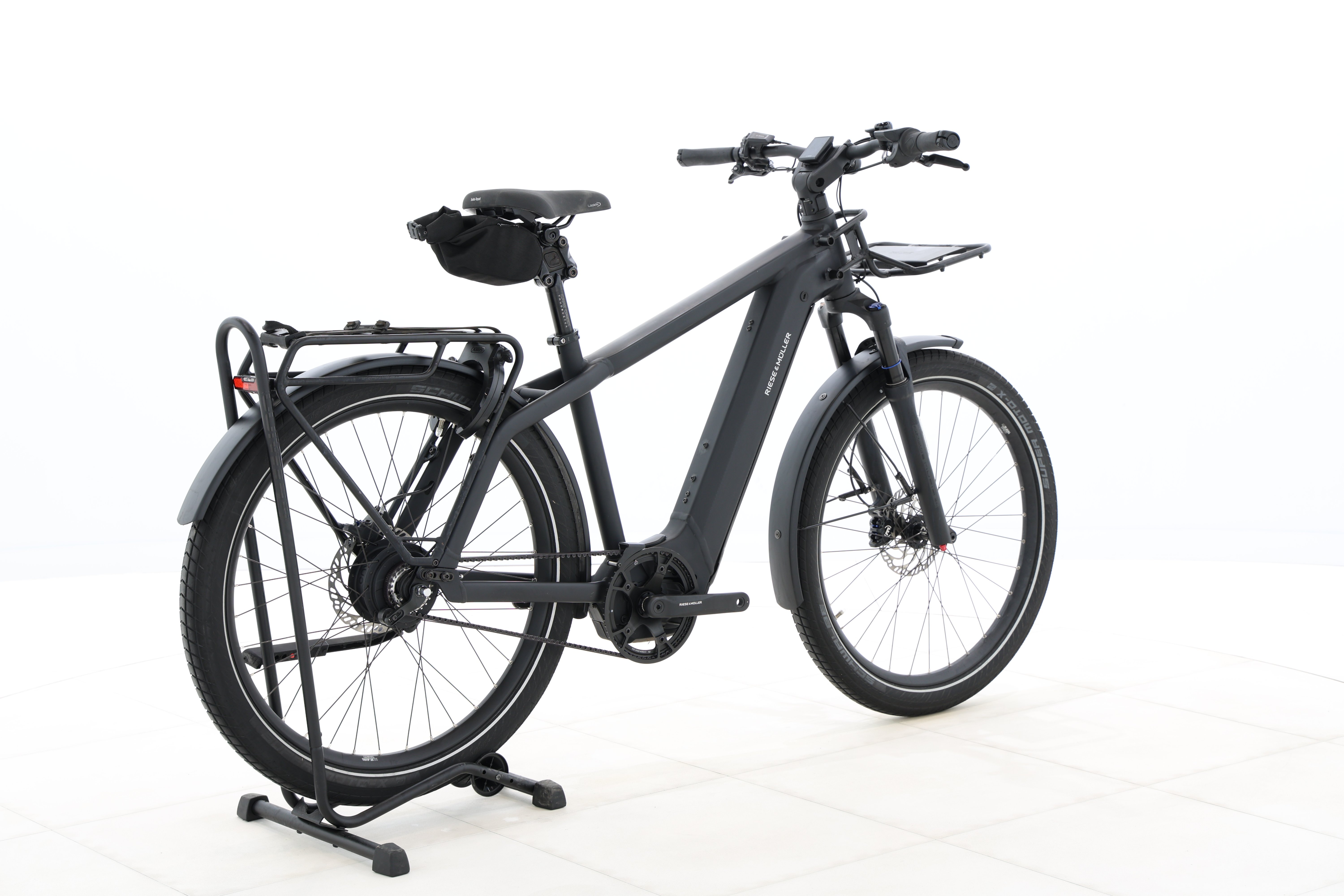 d827bb59-c5e0-4875-8267-0eb74e27e9aa