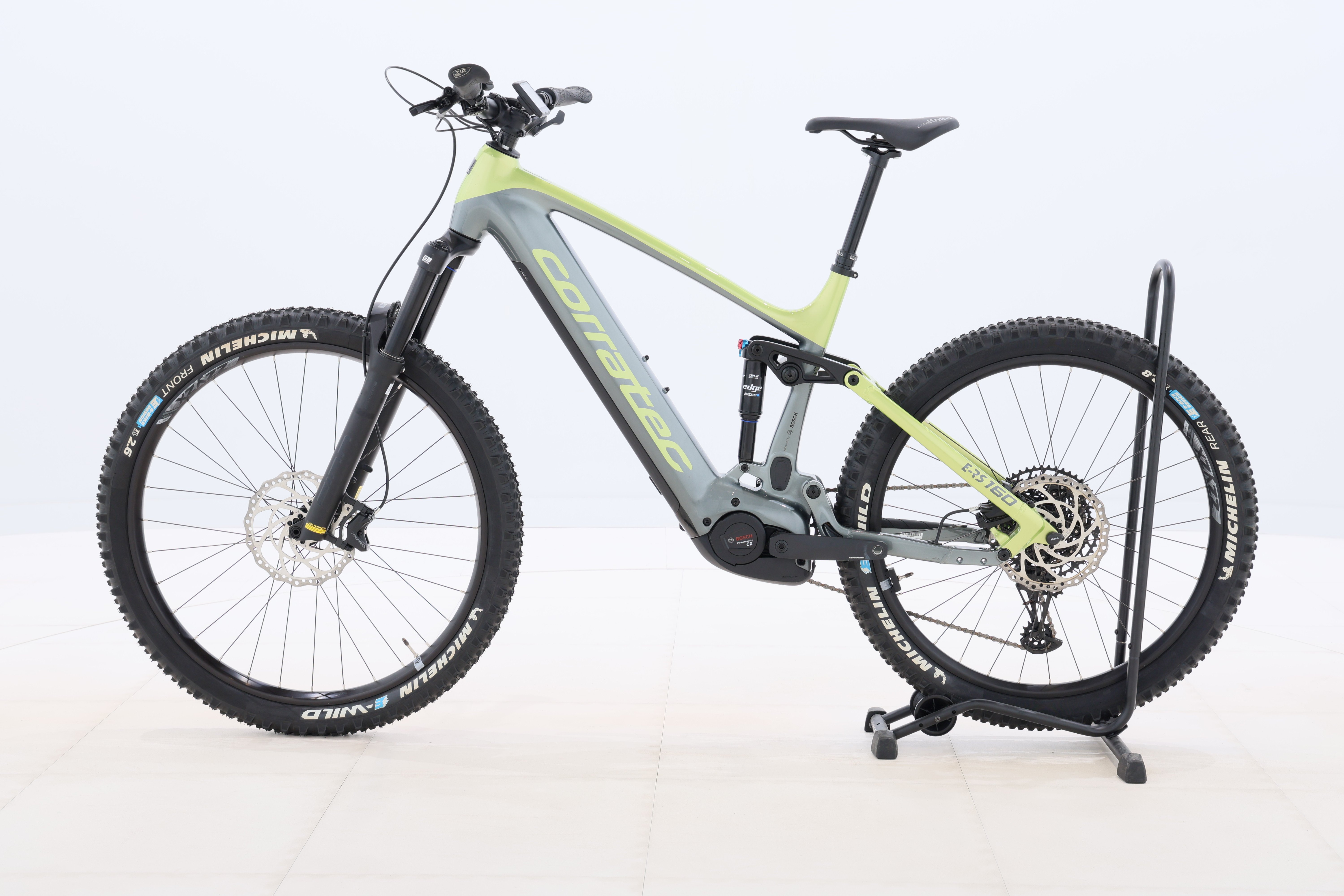 fab7e995-4e9d-4140-9d16-e87d747e85c9