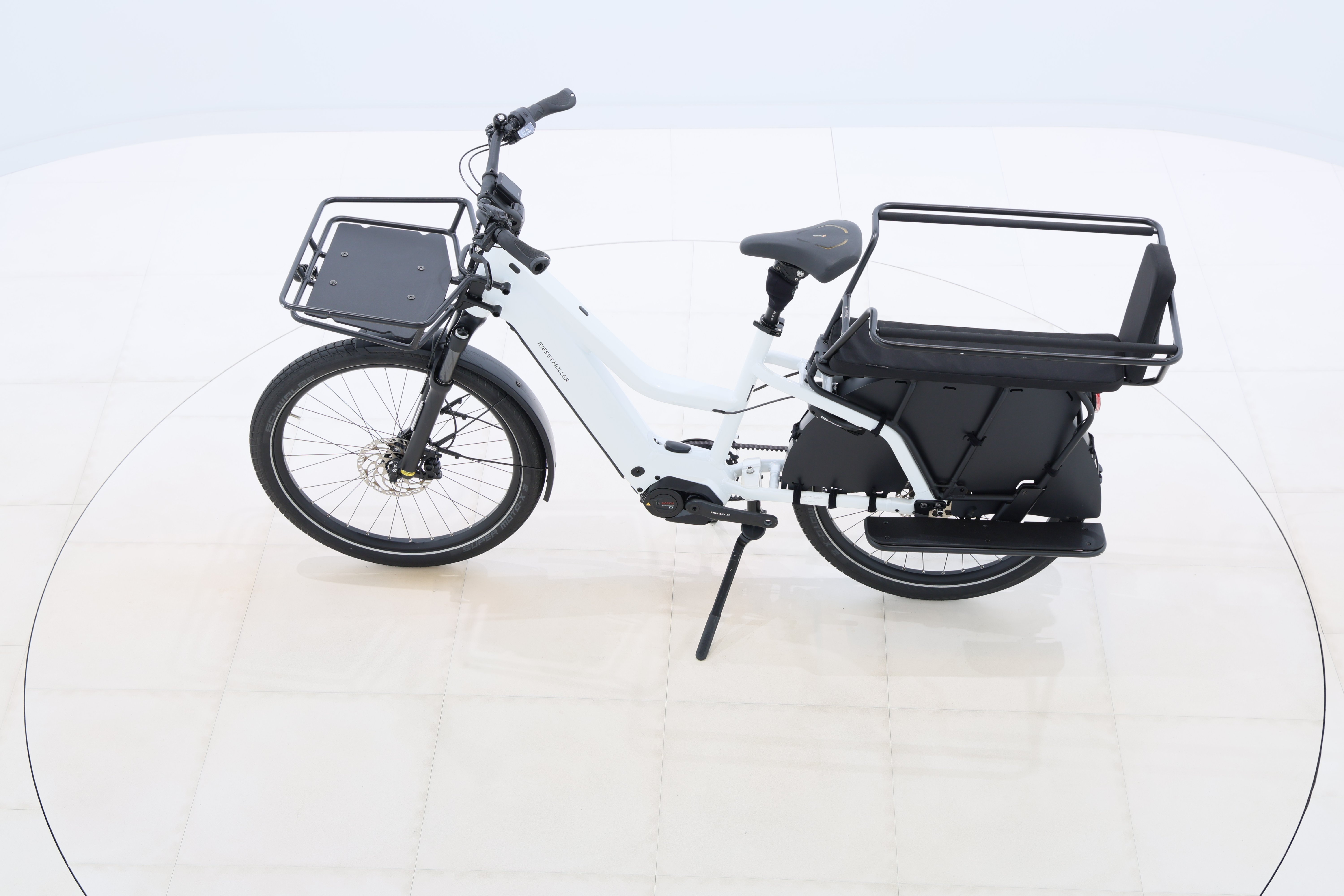 e9331897-88d3-4f3e-b67a-029e6acc38d3