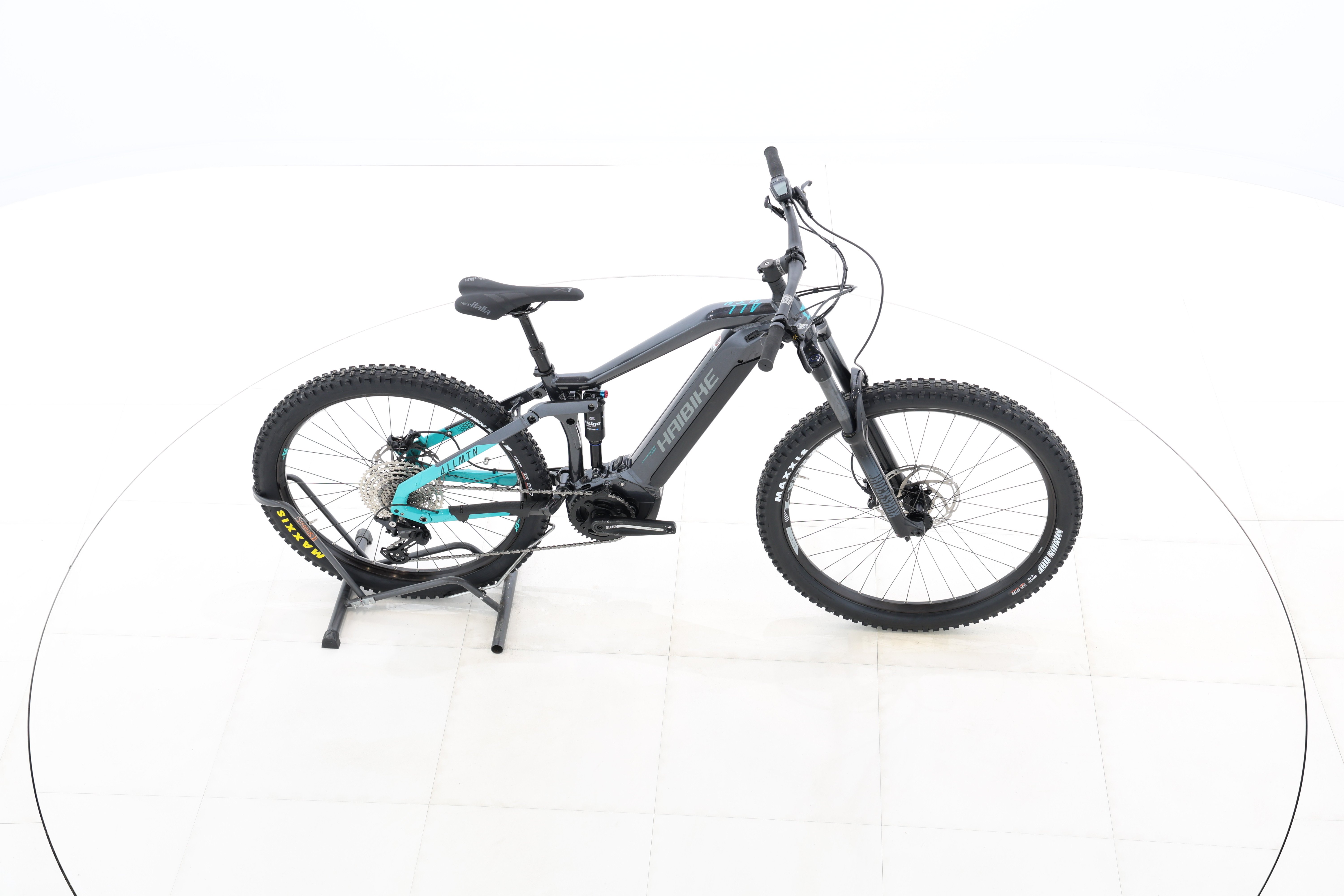 f98ef85e-1c80-41b1-8162-5f03af218caf