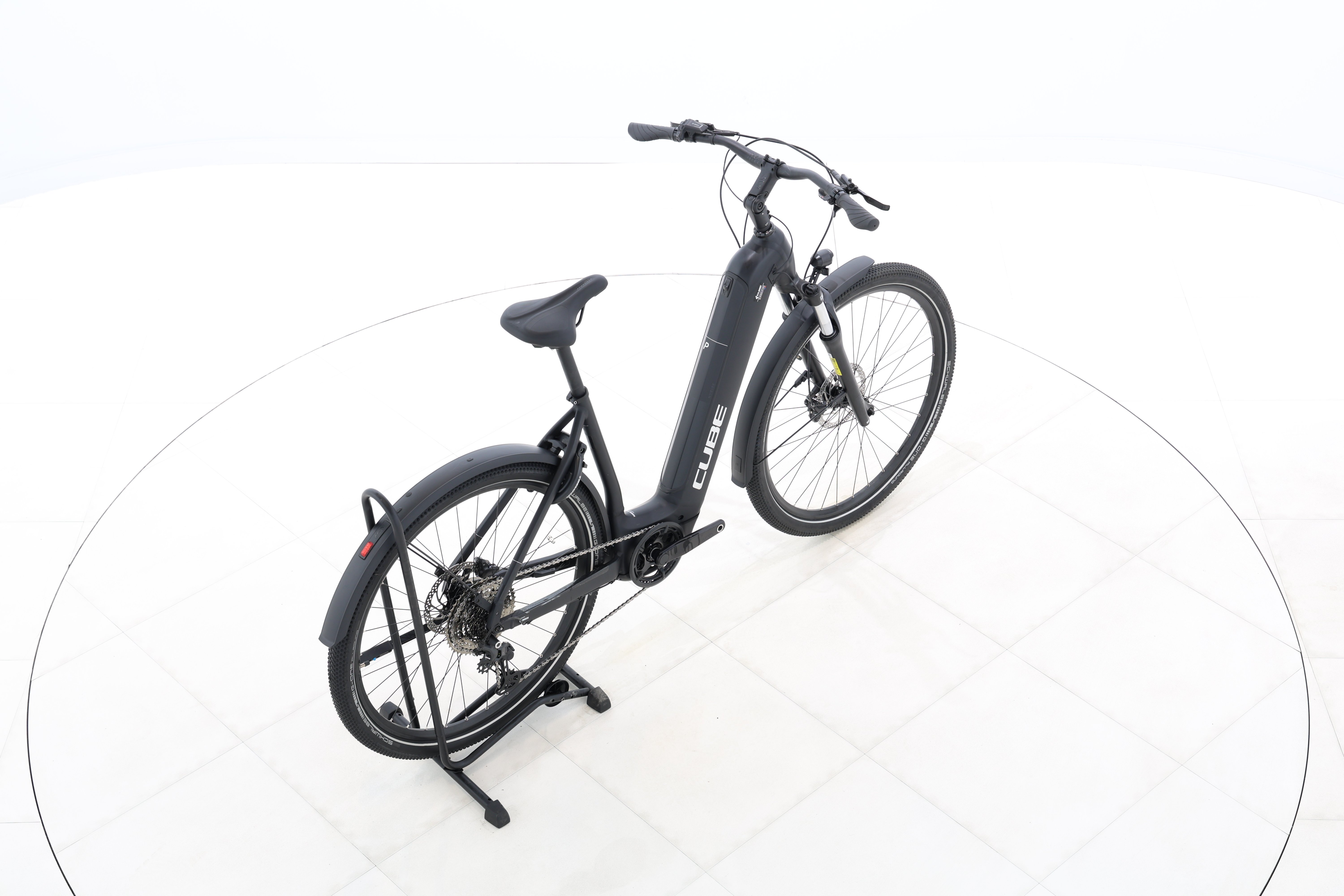 3cb5b8bc-9fff-40e5-9e81-efccb154ffe9