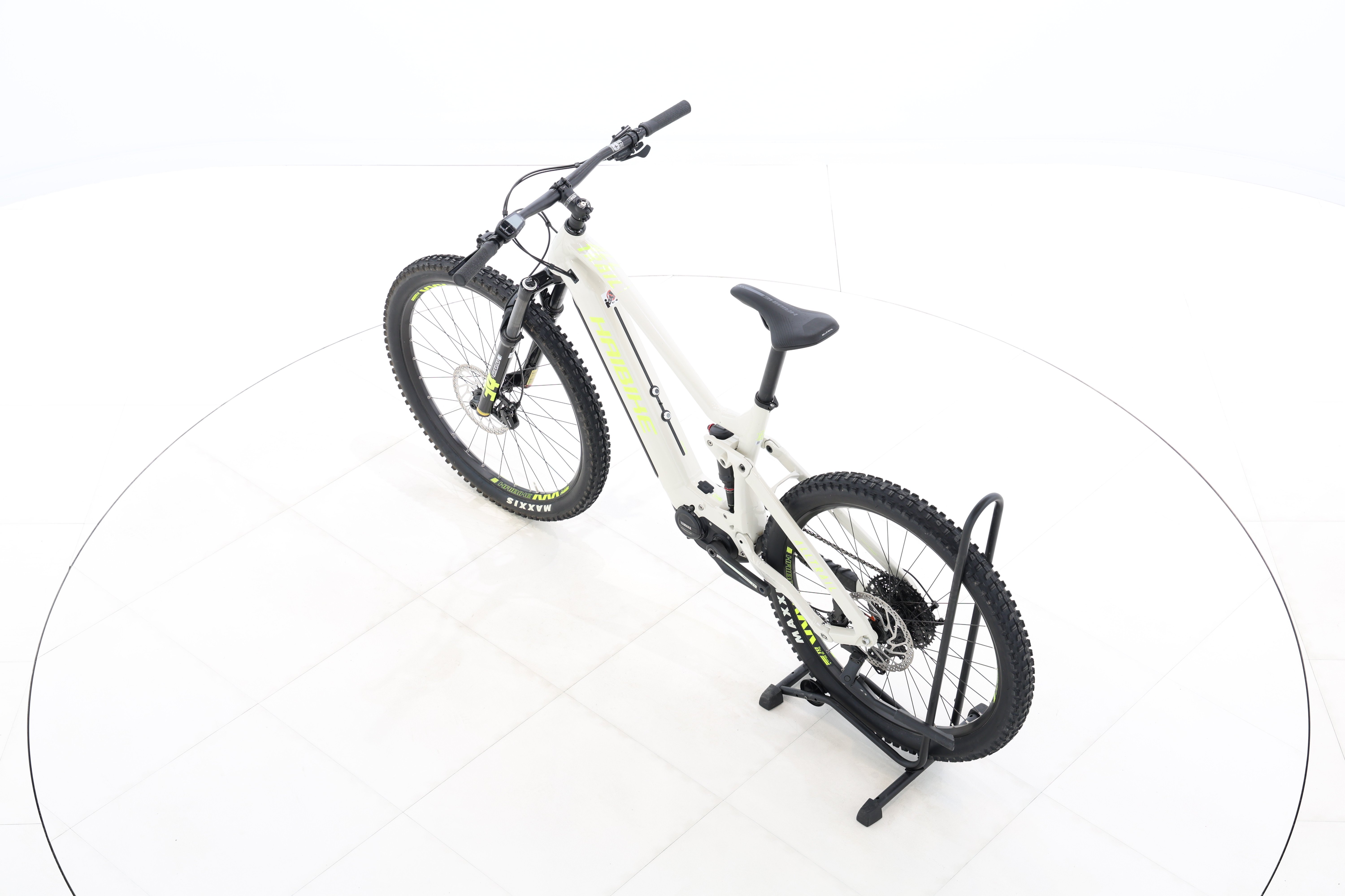 828b0a45-df28-41d3-8ead-7d617dc11d57