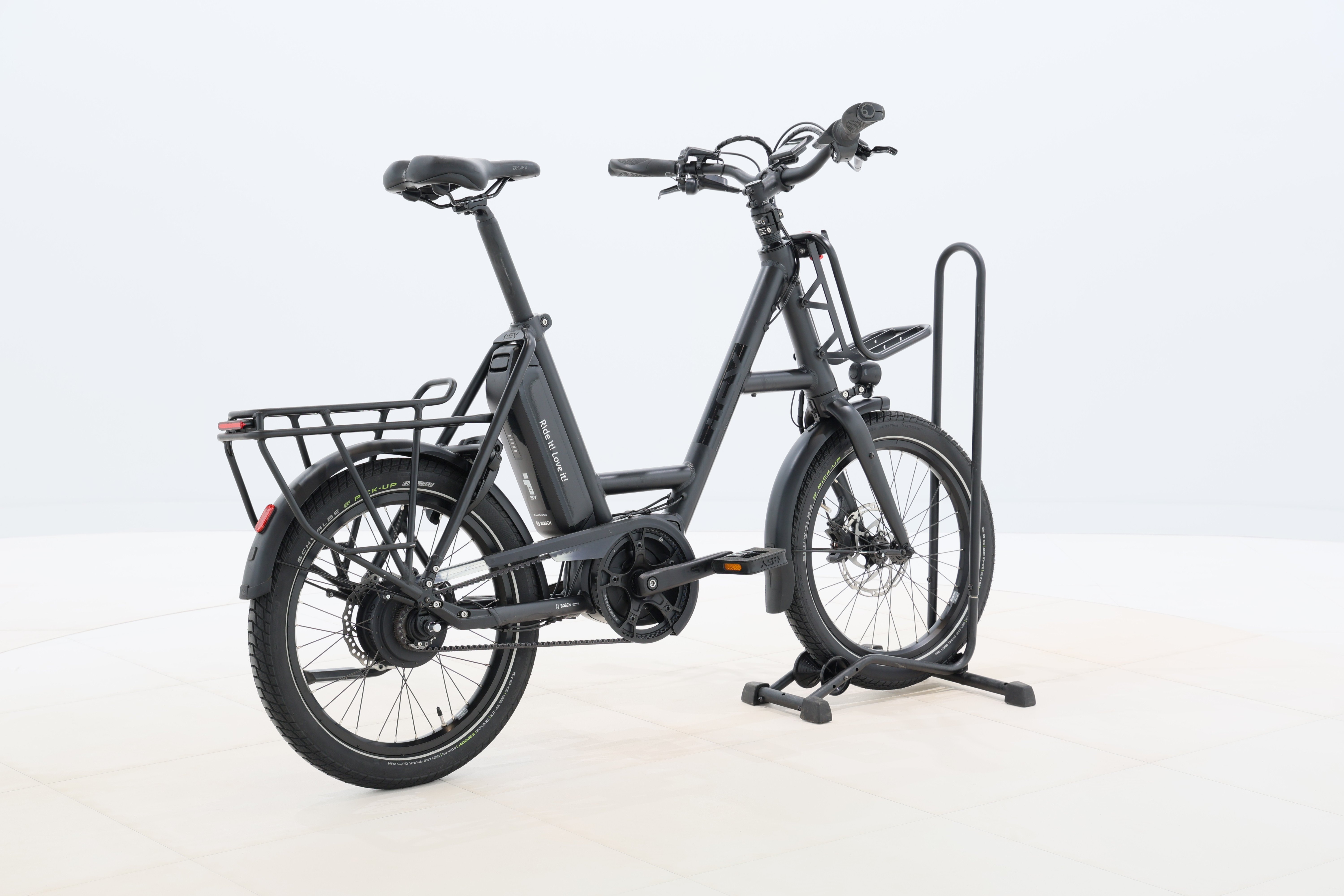 13d076c8-5afa-4834-9fc7-56551ff80d38