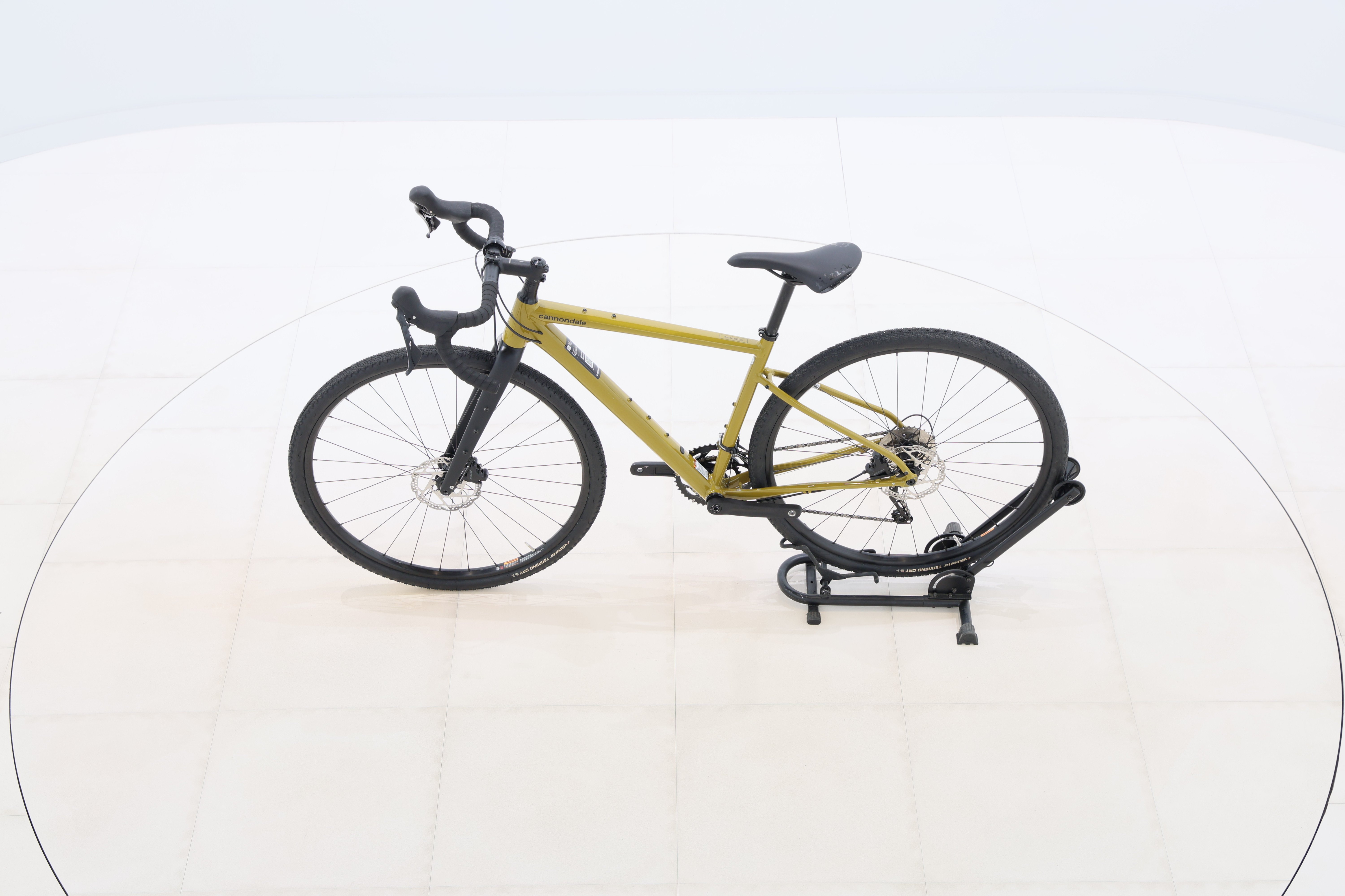 308bc876-b850-4804-9a7d-3573cb4db5f4