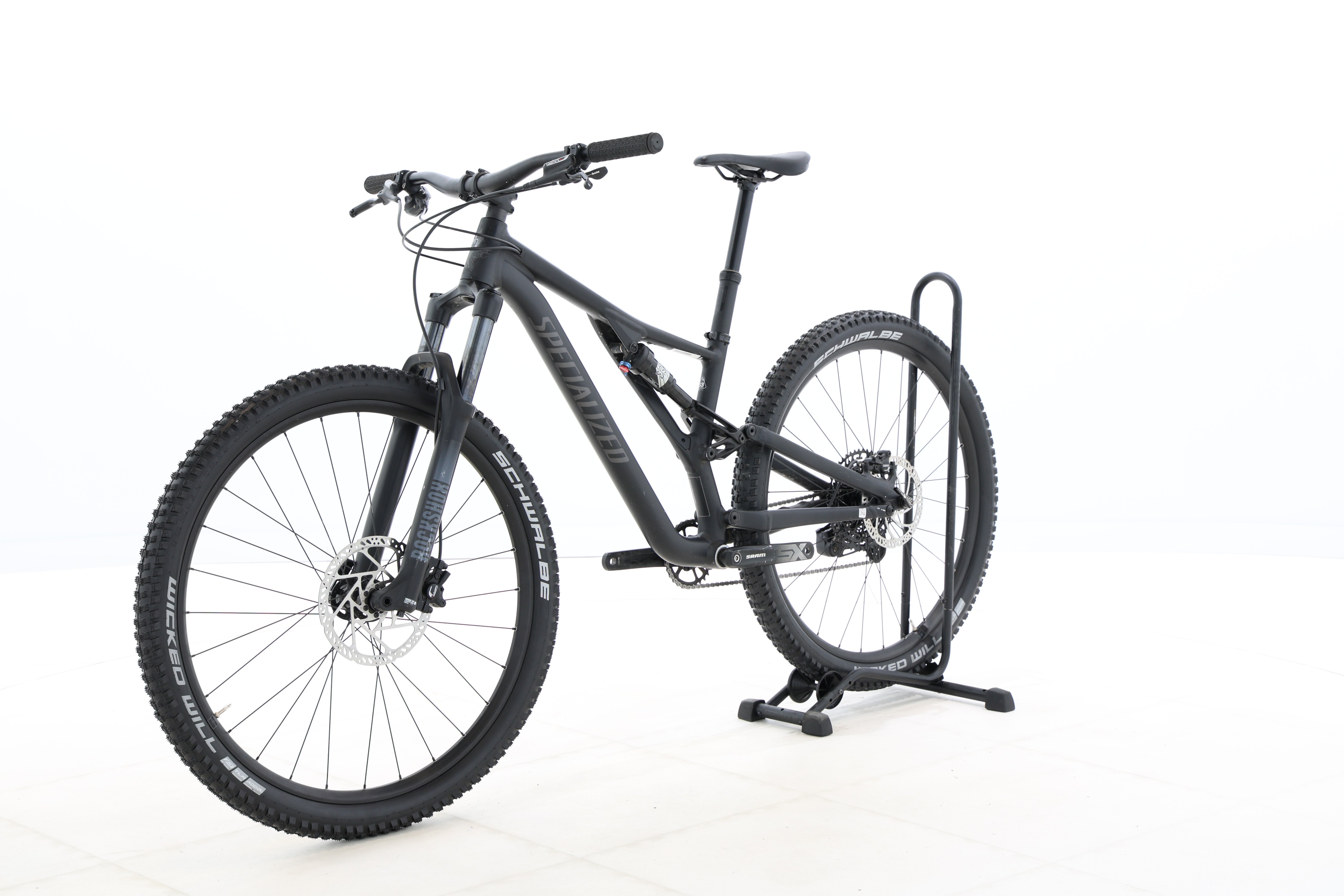 0e68c9e6-e2d4-46d4-901c-d908b81e71ac