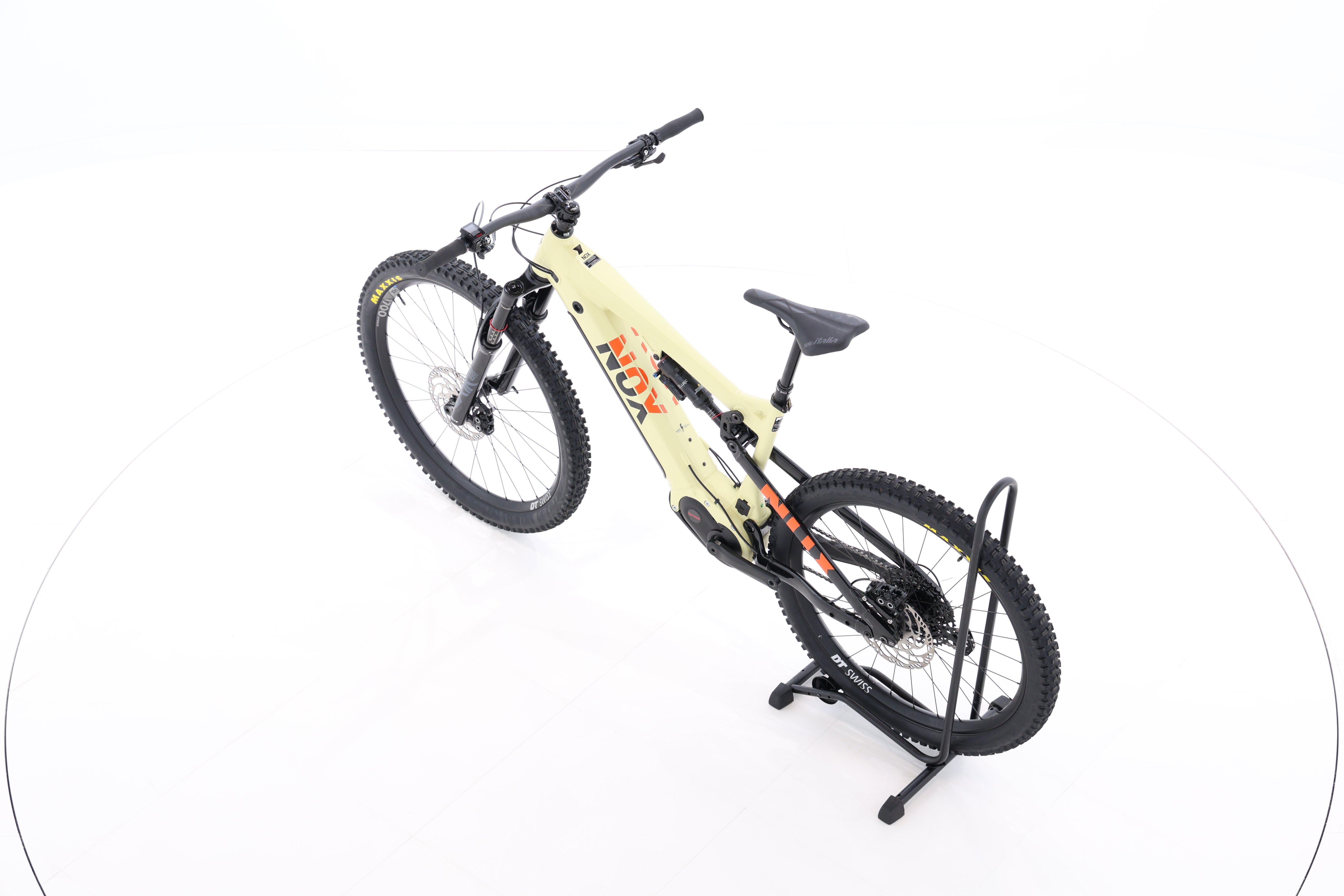 e8e4ac6f-1d26-4ce0-8c66-b8a4fc5b1f5c