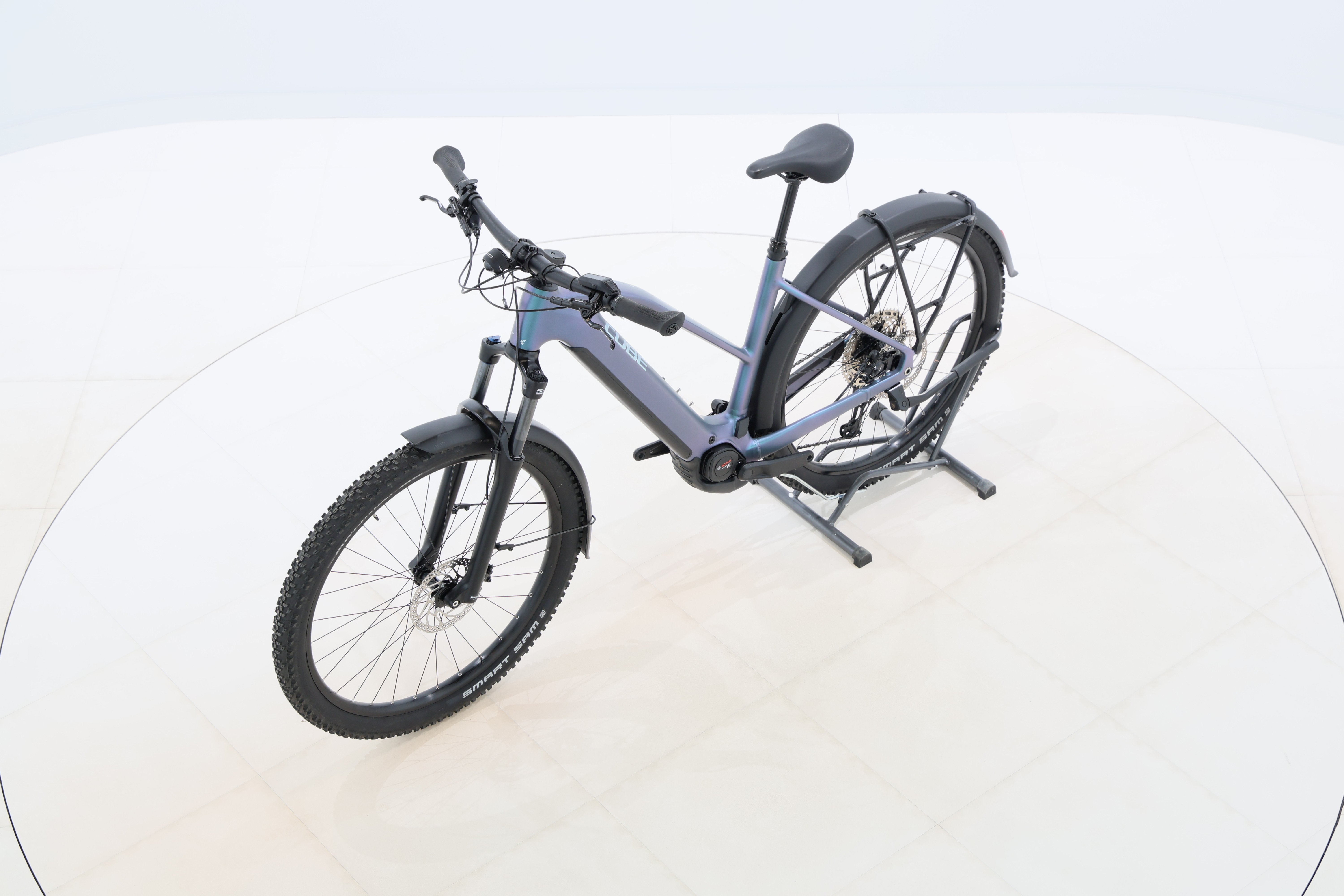 81bf5404-609f-4d15-8513-a51068ce841b