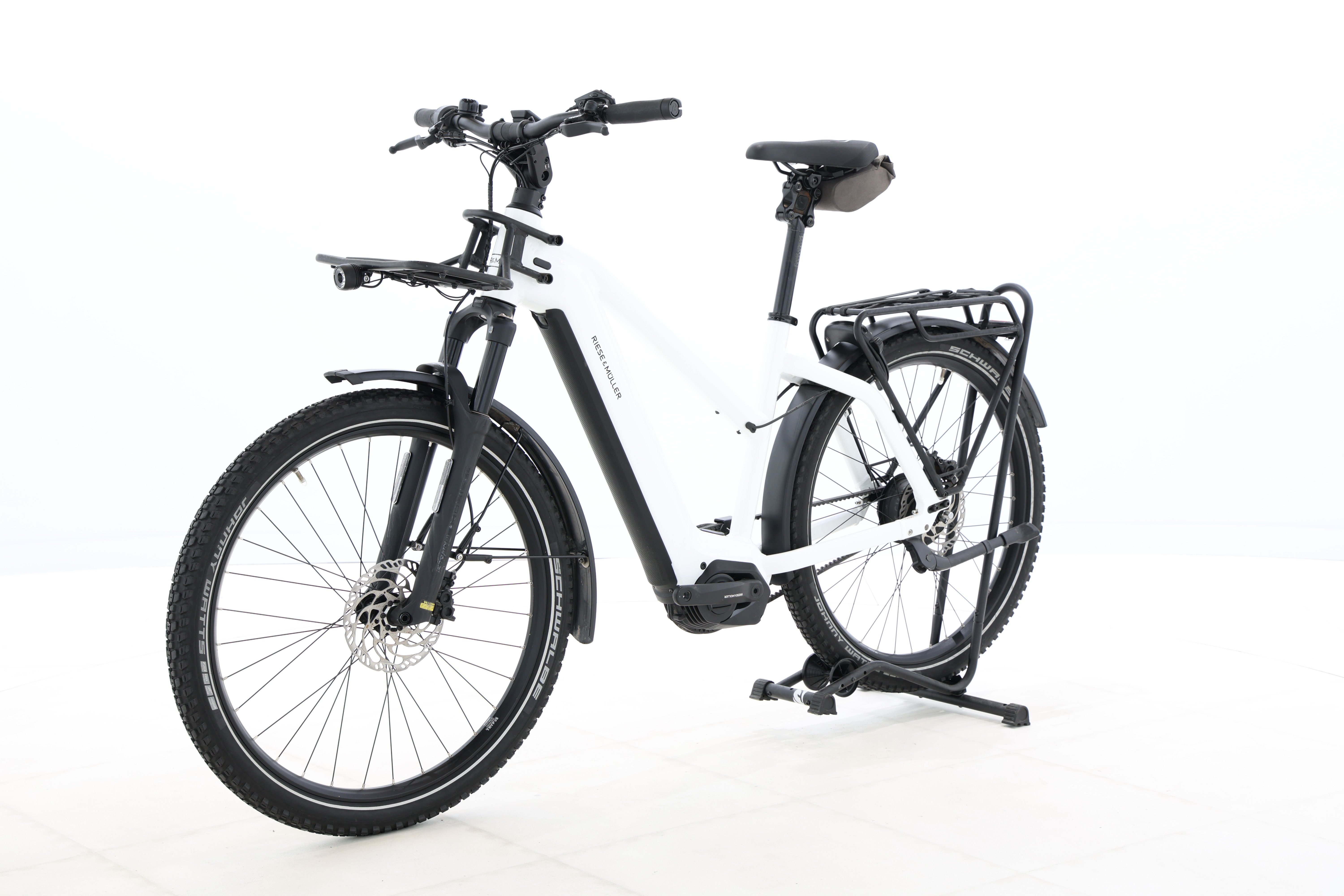 7a6692dd-35f1-42a5-87f4-3b9a479e507e