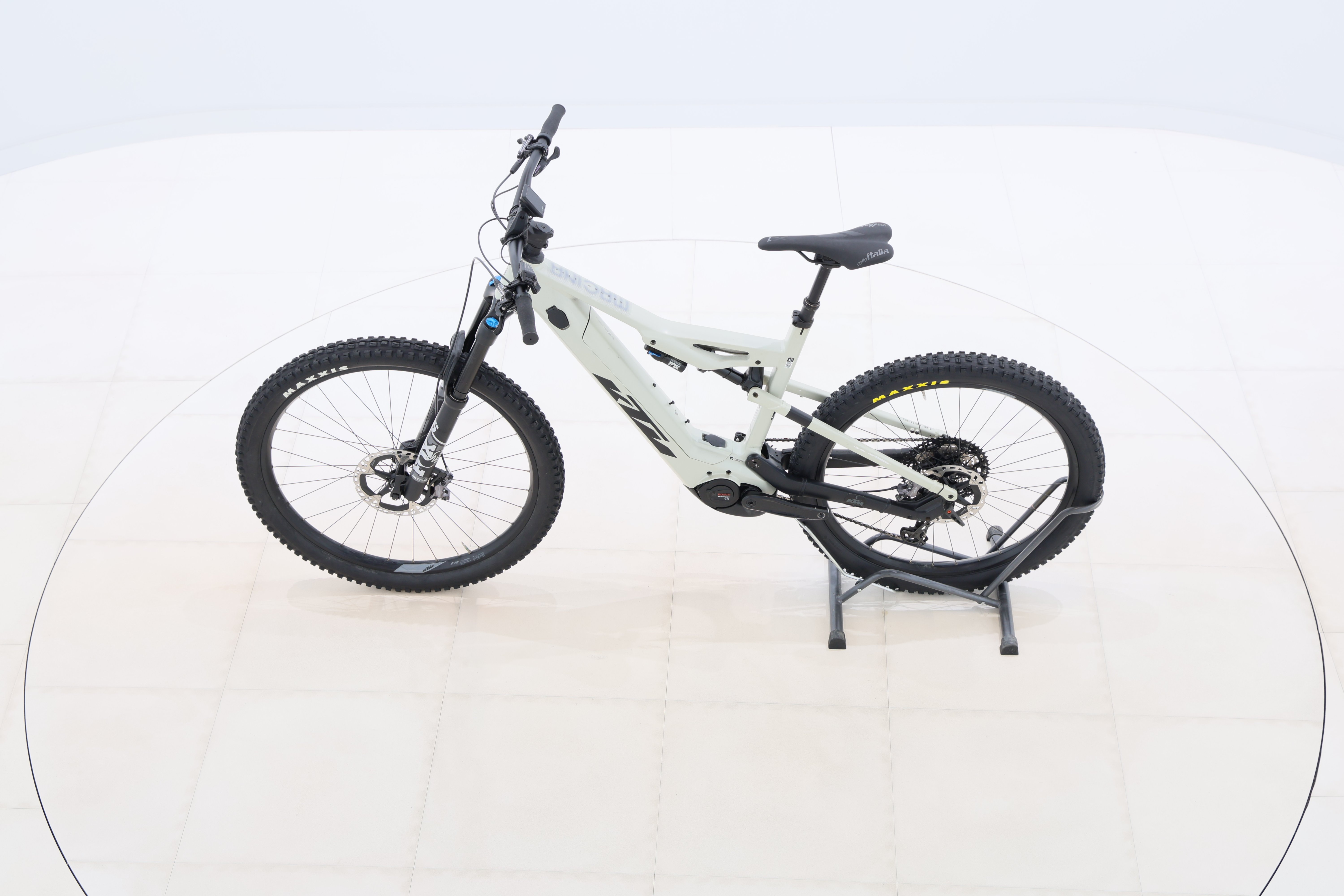 3e8930c1-440f-4e29-b791-d51725272043