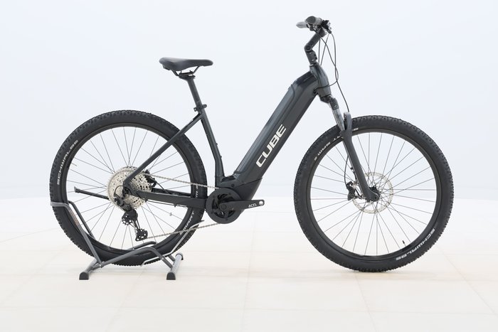 Cube REACTION HYBRID RACE 625 2022