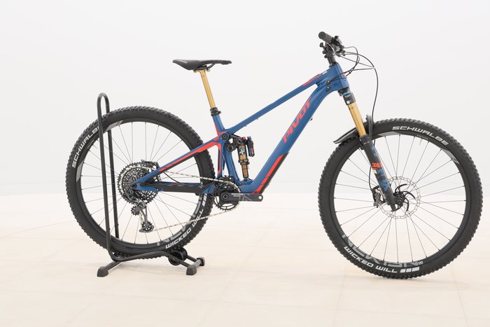 Pivot SHUTTLE SL PRO X01 2023