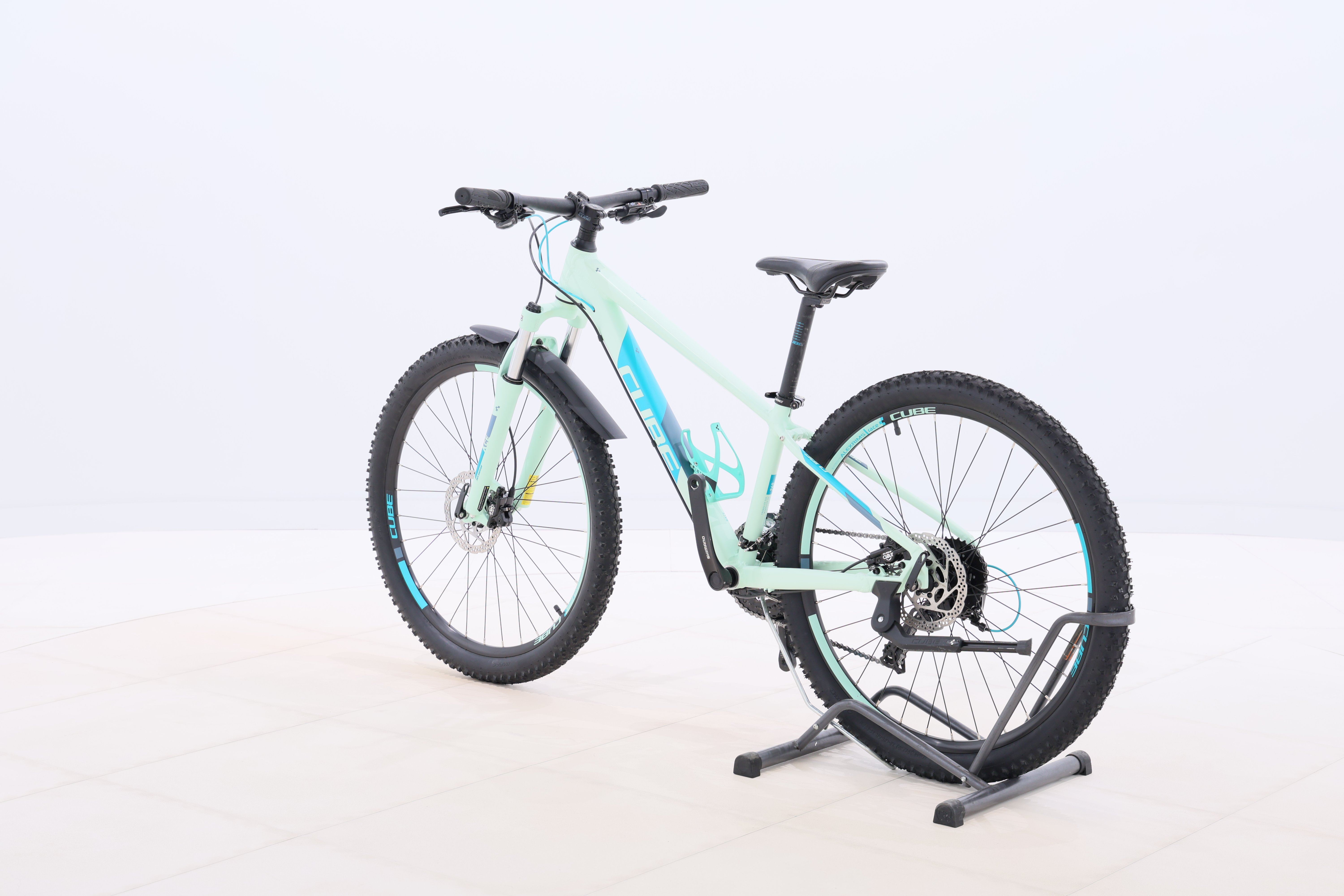 740e1e53-ae9a-468e-9fe7-0ec226ab34bd