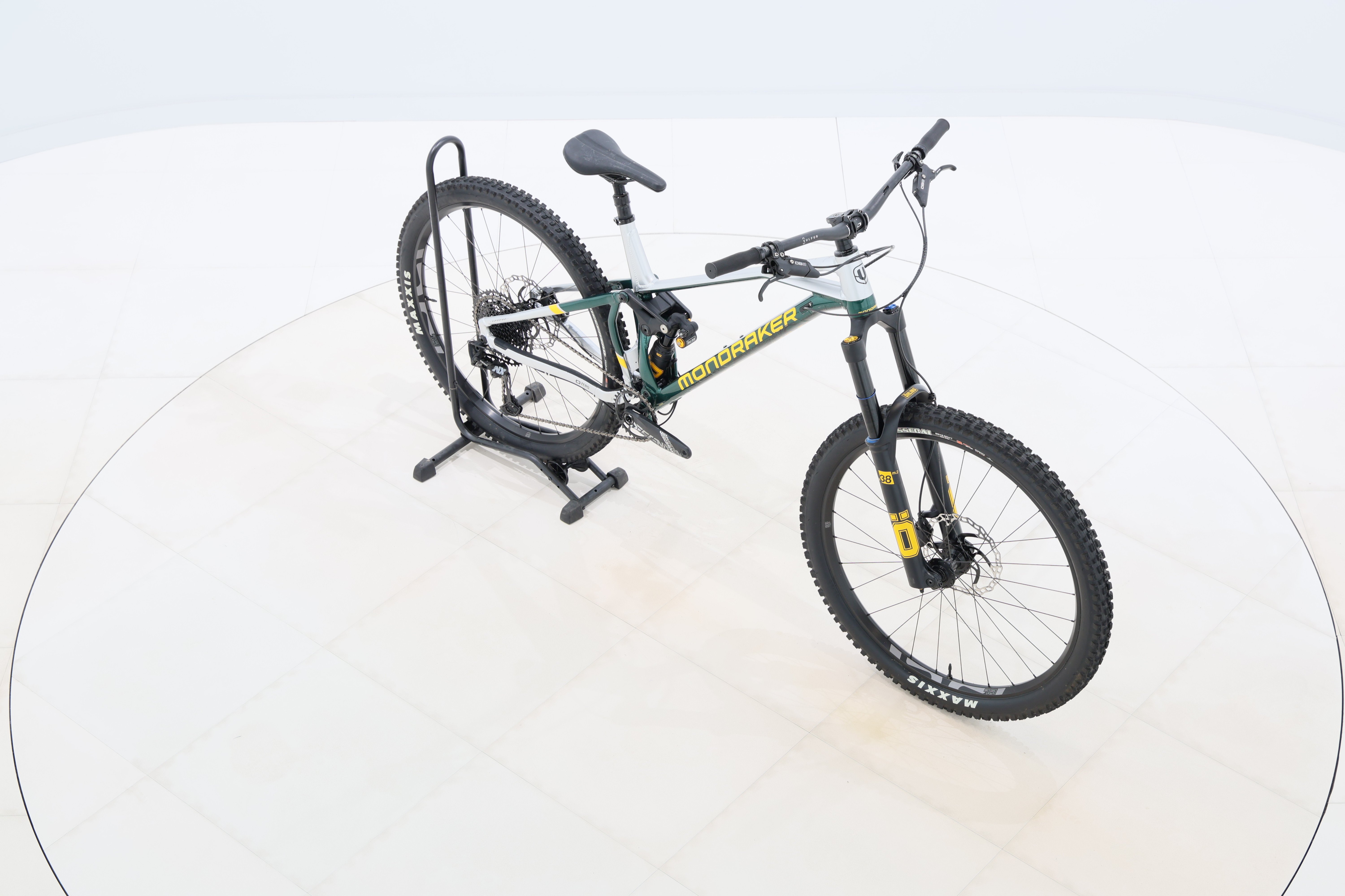 9e318633-d278-45d7-8eff-4aa86e37223b