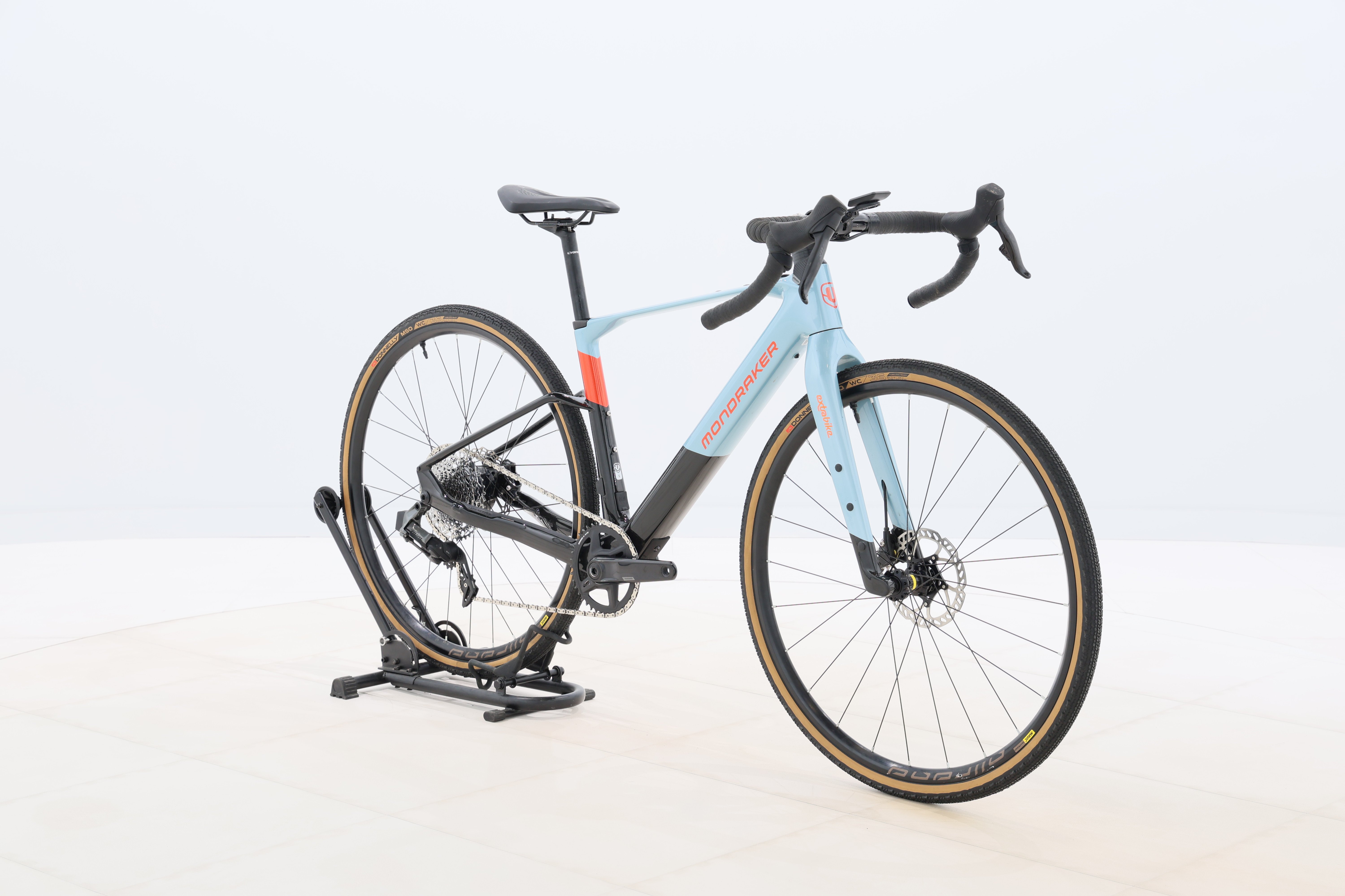 b21b3b00-2247-4dd2-acec-123106e0bf43