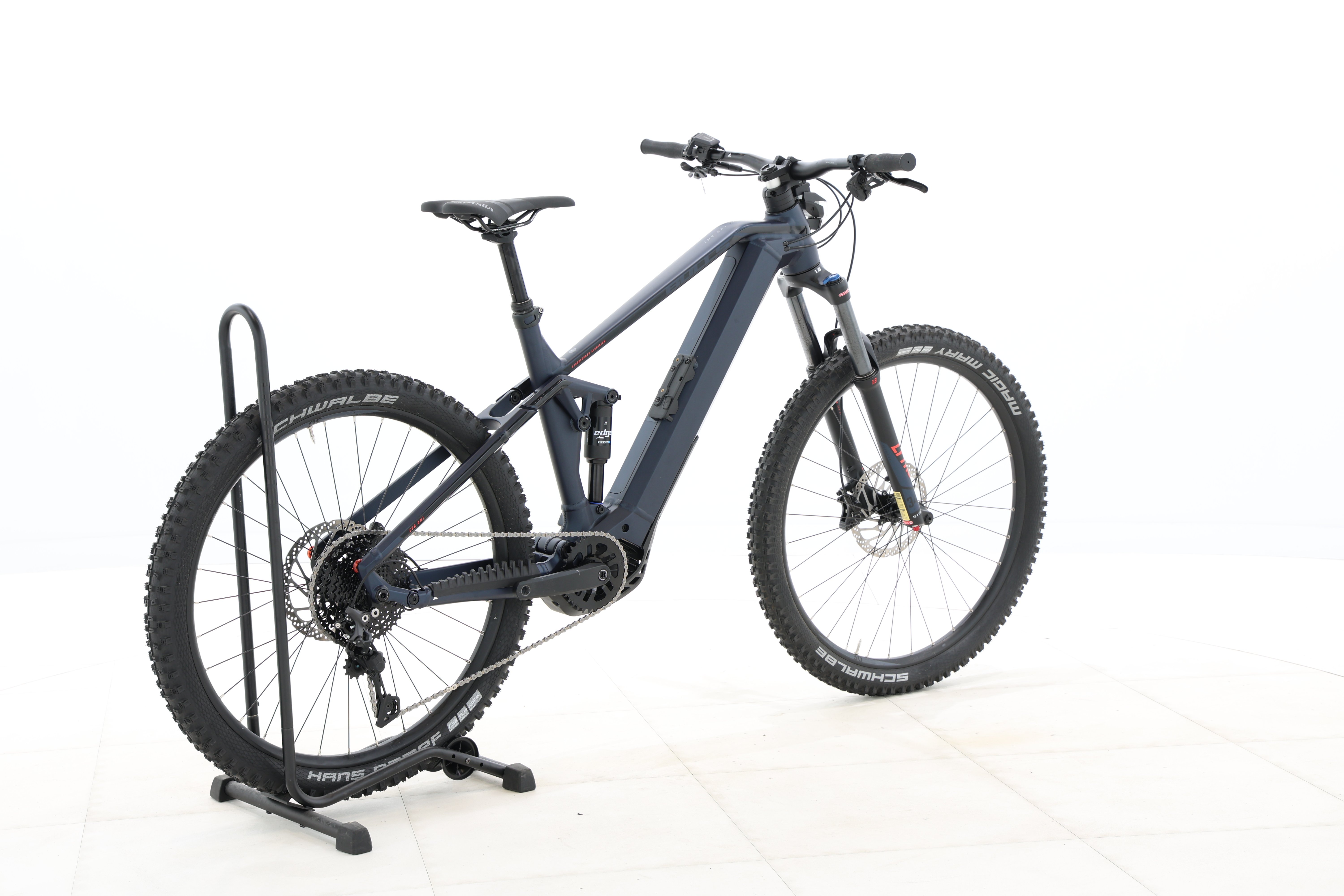 cd1e6594-c3b8-4b8f-8af4-a35e8aadbf69