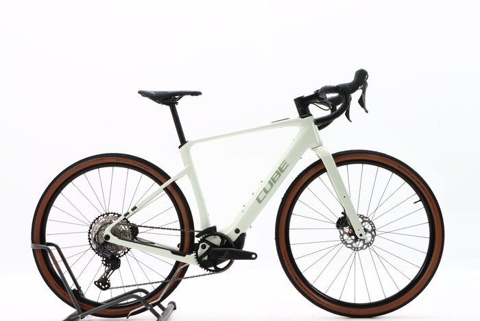 Cube Nuroad Hybrid C:62 Race 400X 2024