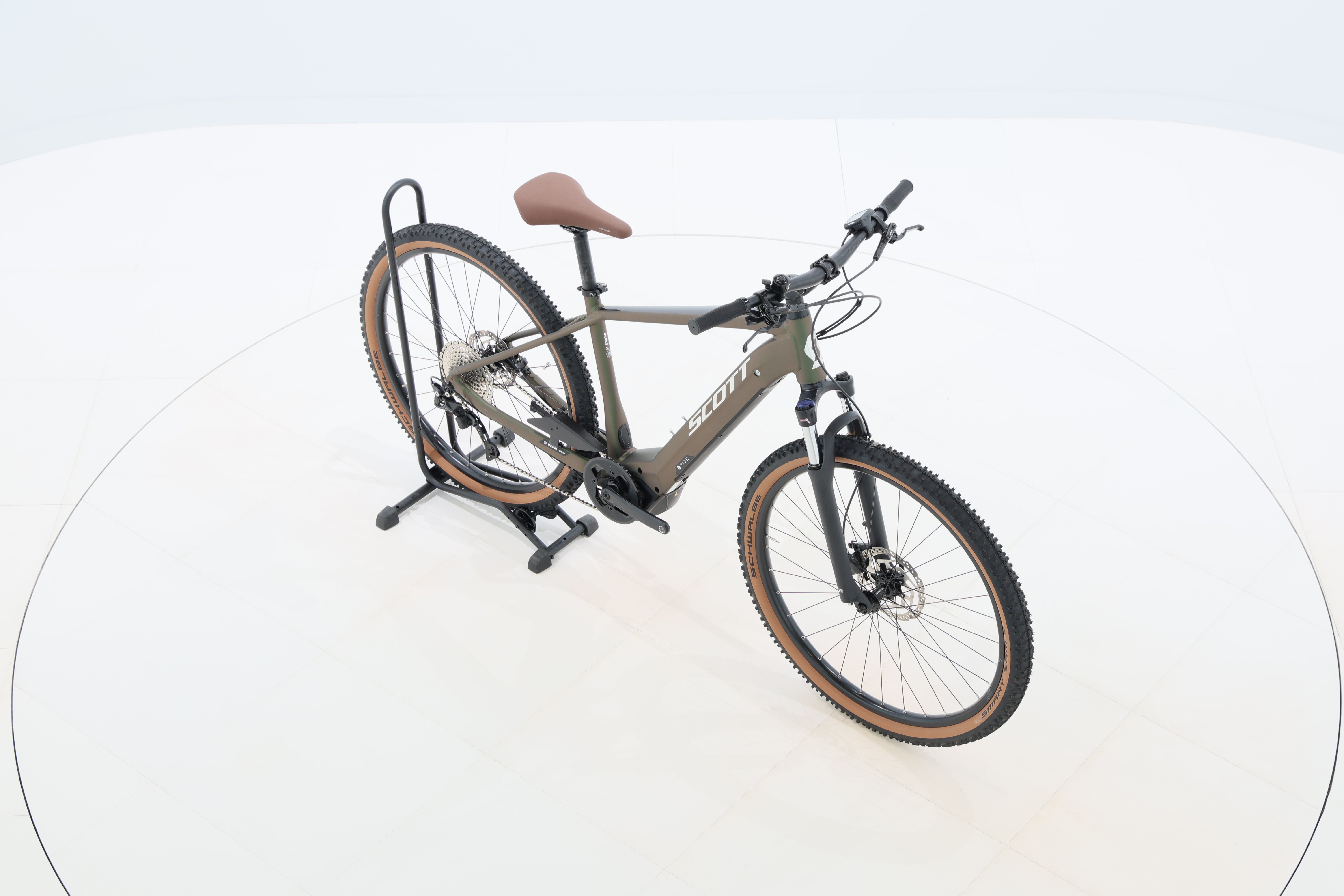 ce8403f2-a500-4fbe-8f16-59a1881d2e42