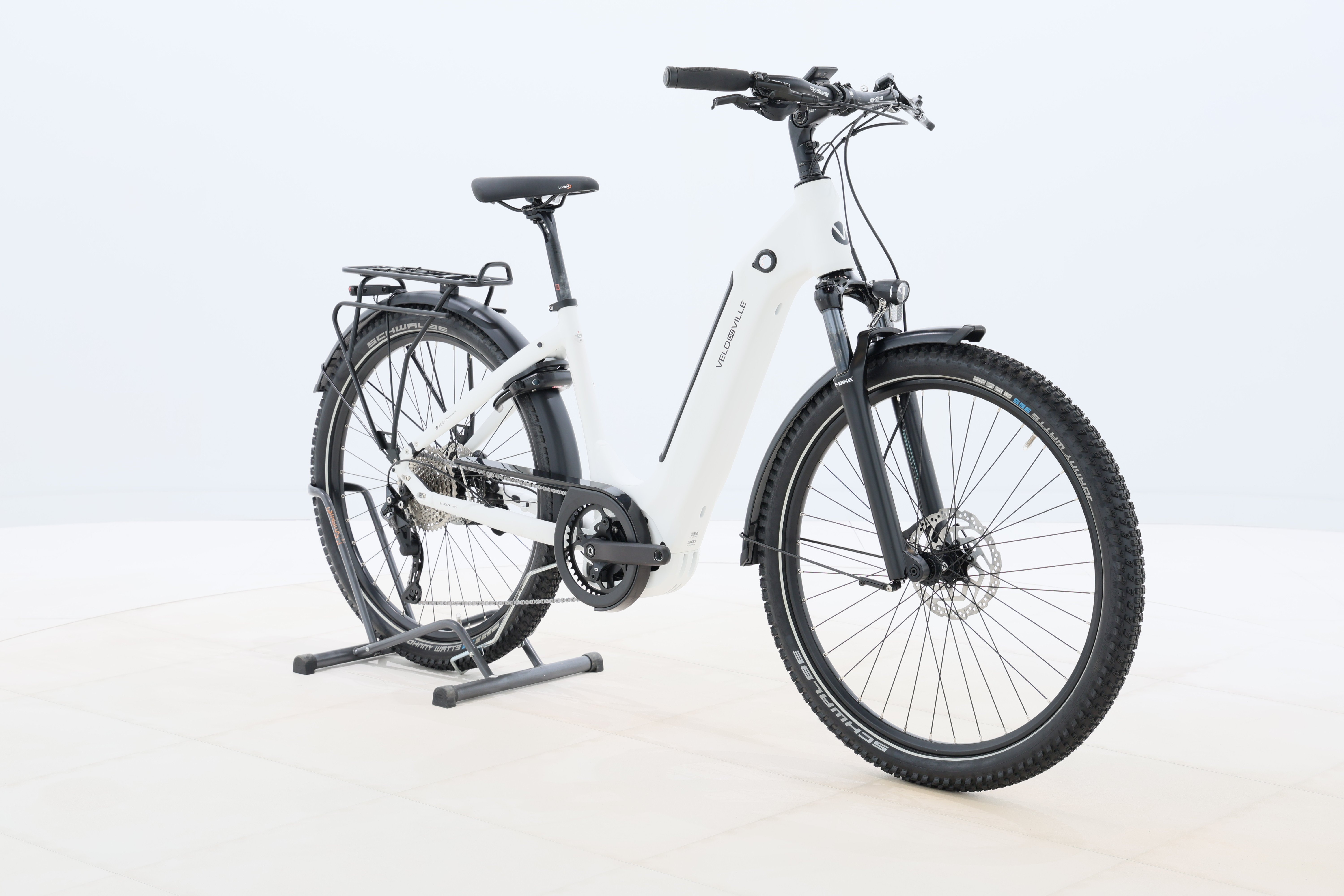 a096881b-3dc5-44e4-9a47-db69e92018e1