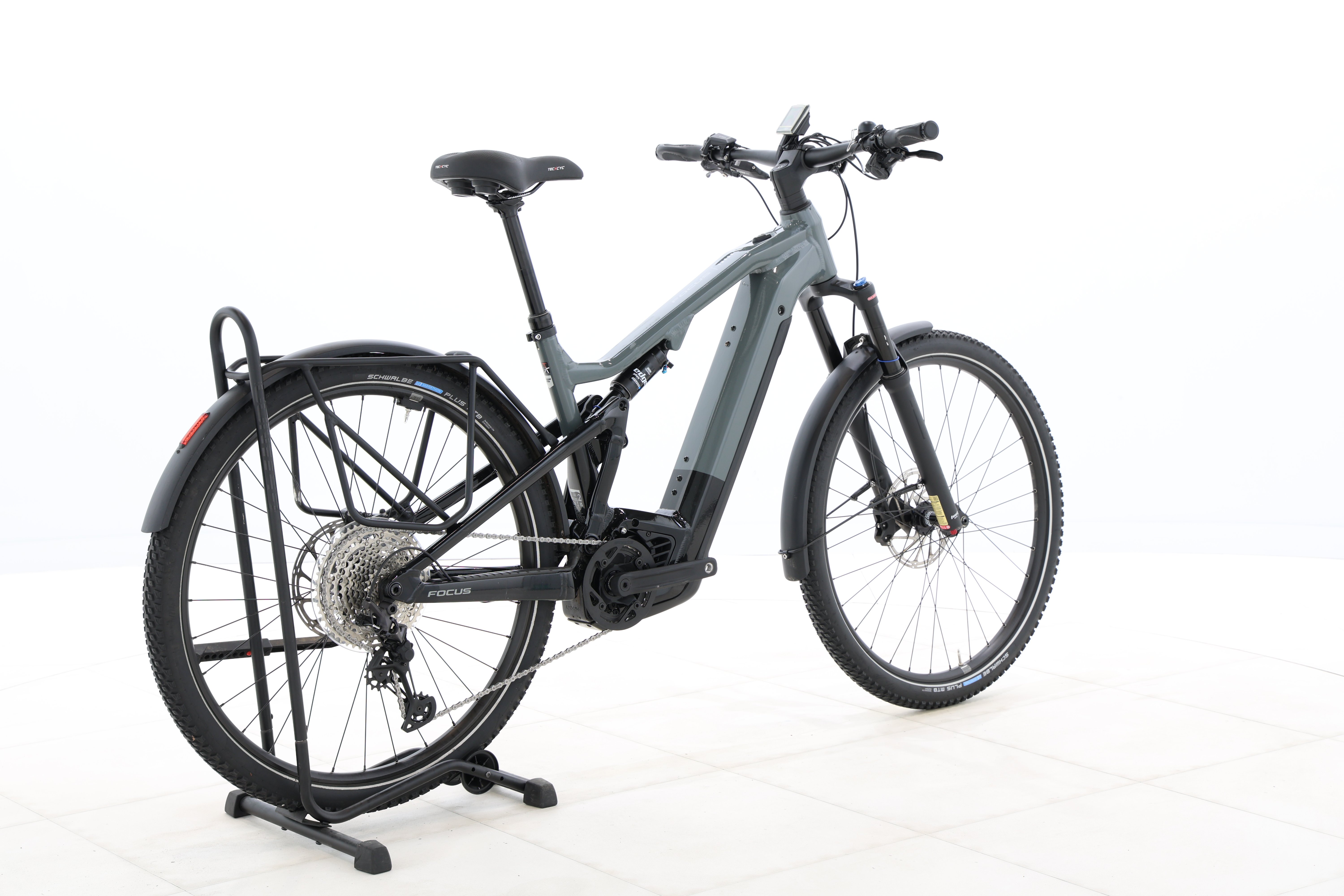 cf1bddef-86df-48e1-ba7e-91881bba20e3