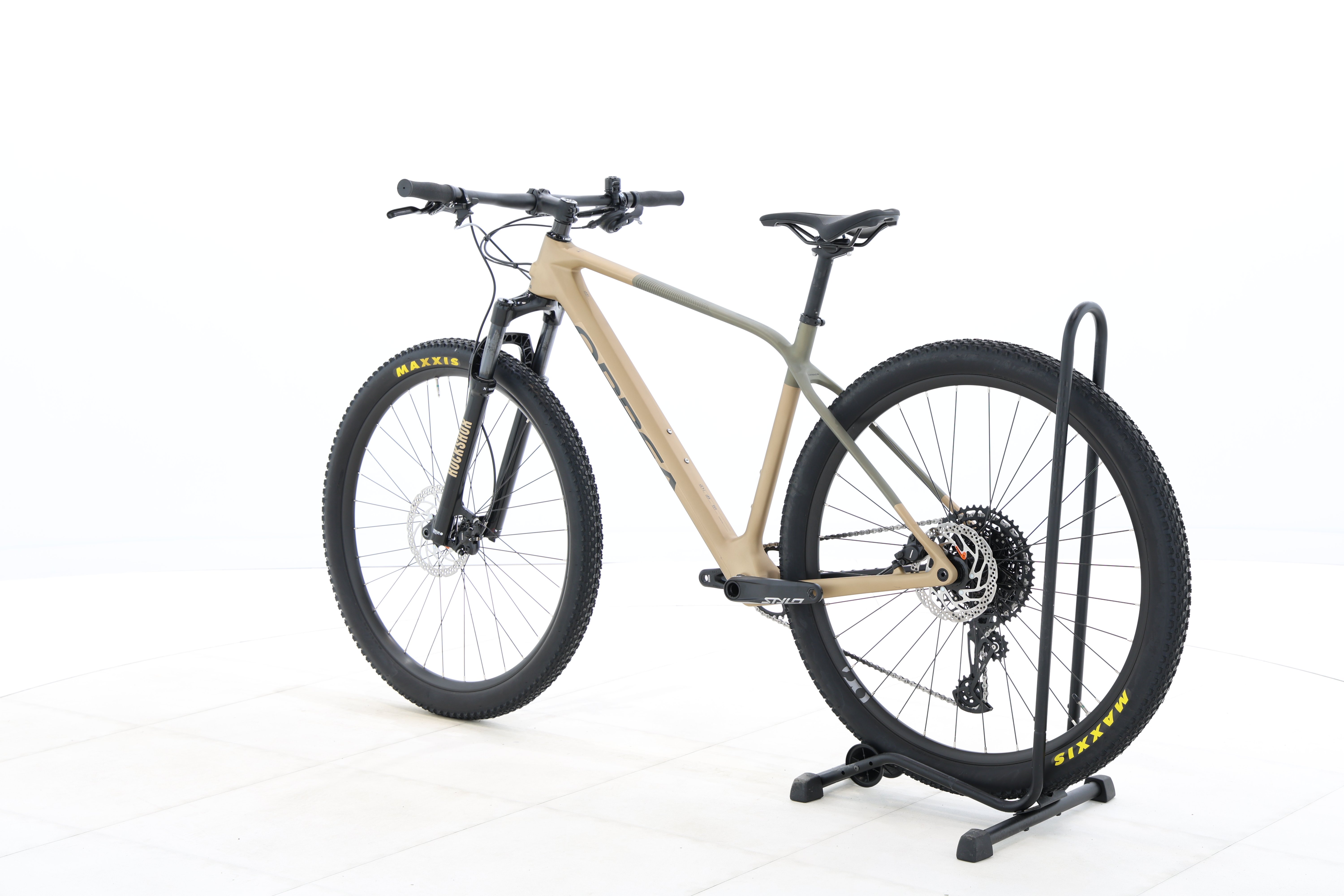 09d700a1-6746-4cb2-a3b5-e13c5a266b34