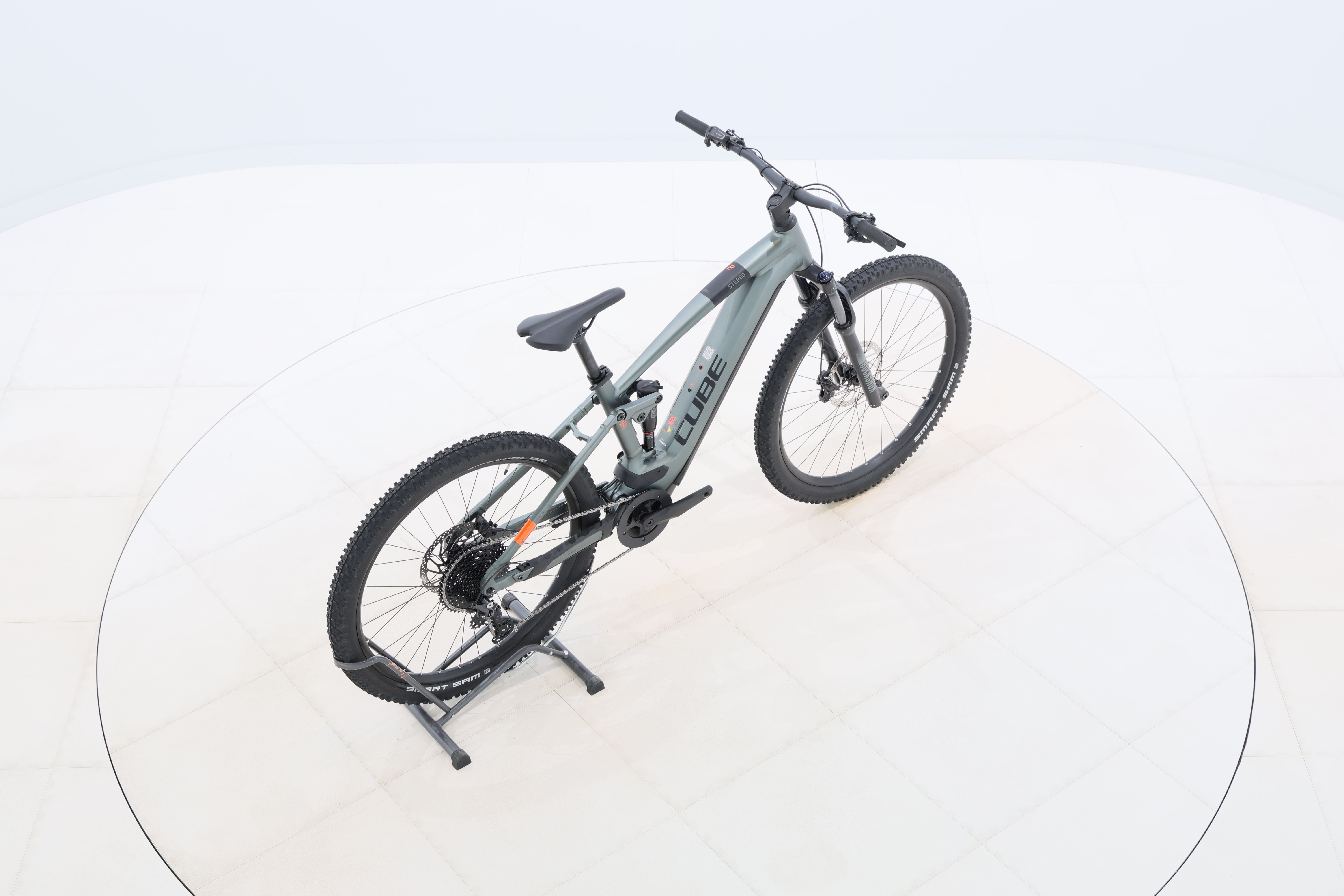 073fd8ab-e299-4144-bb4f-ebeed3999714