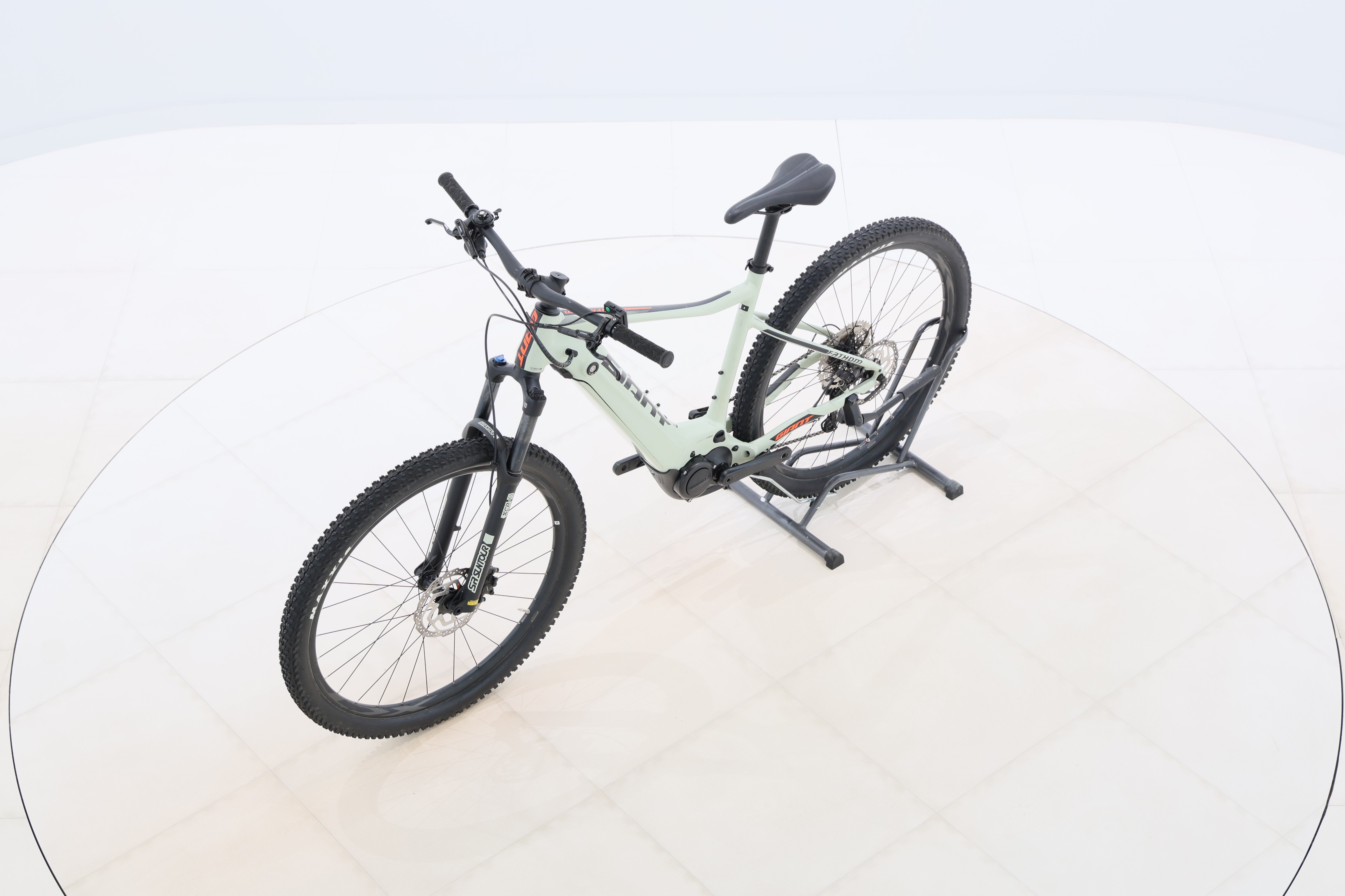 f4e1a2d1-f082-4e63-8781-dadbda0d61cd