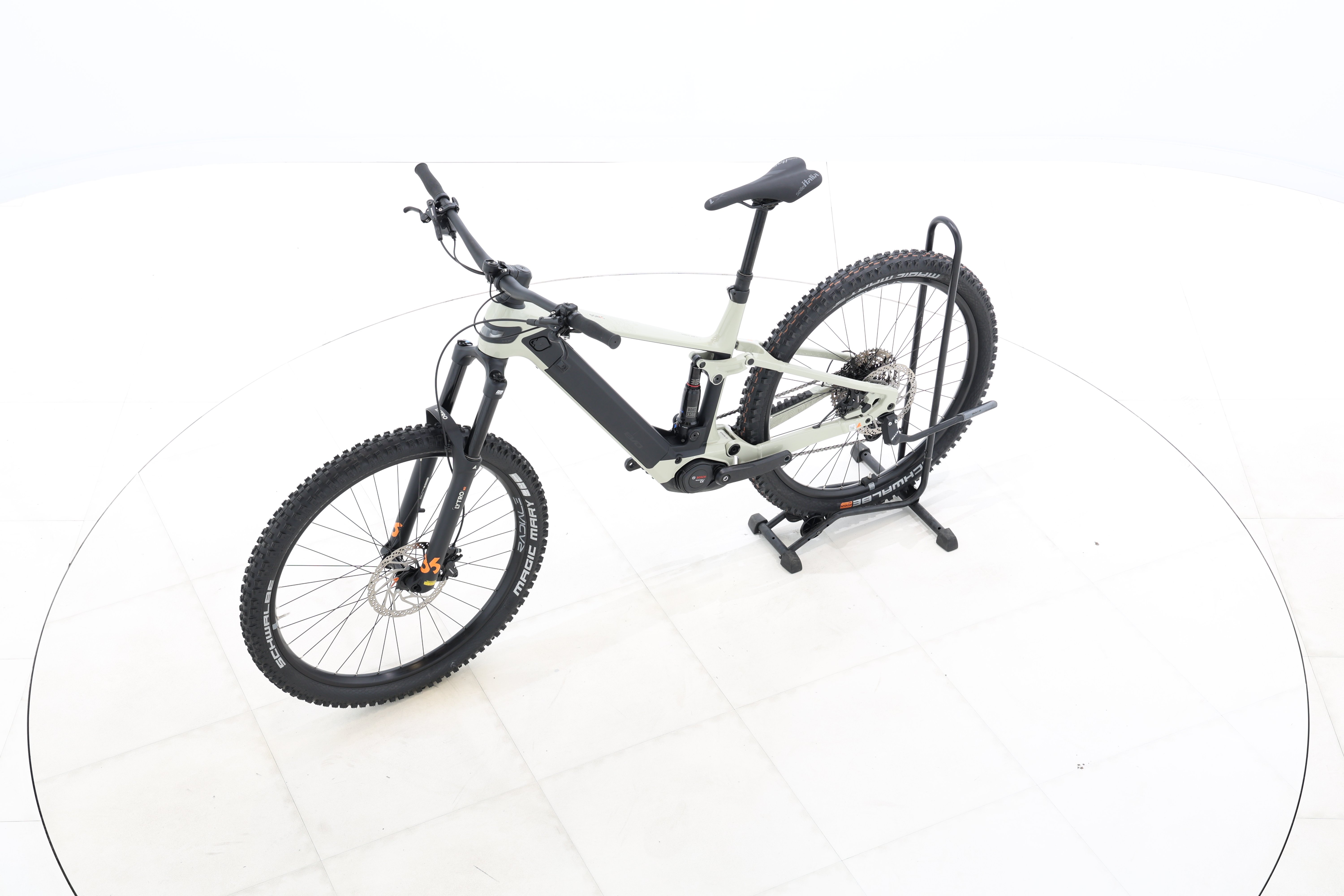 f794e81c-4daa-4d08-8fdd-1629c8274cd6