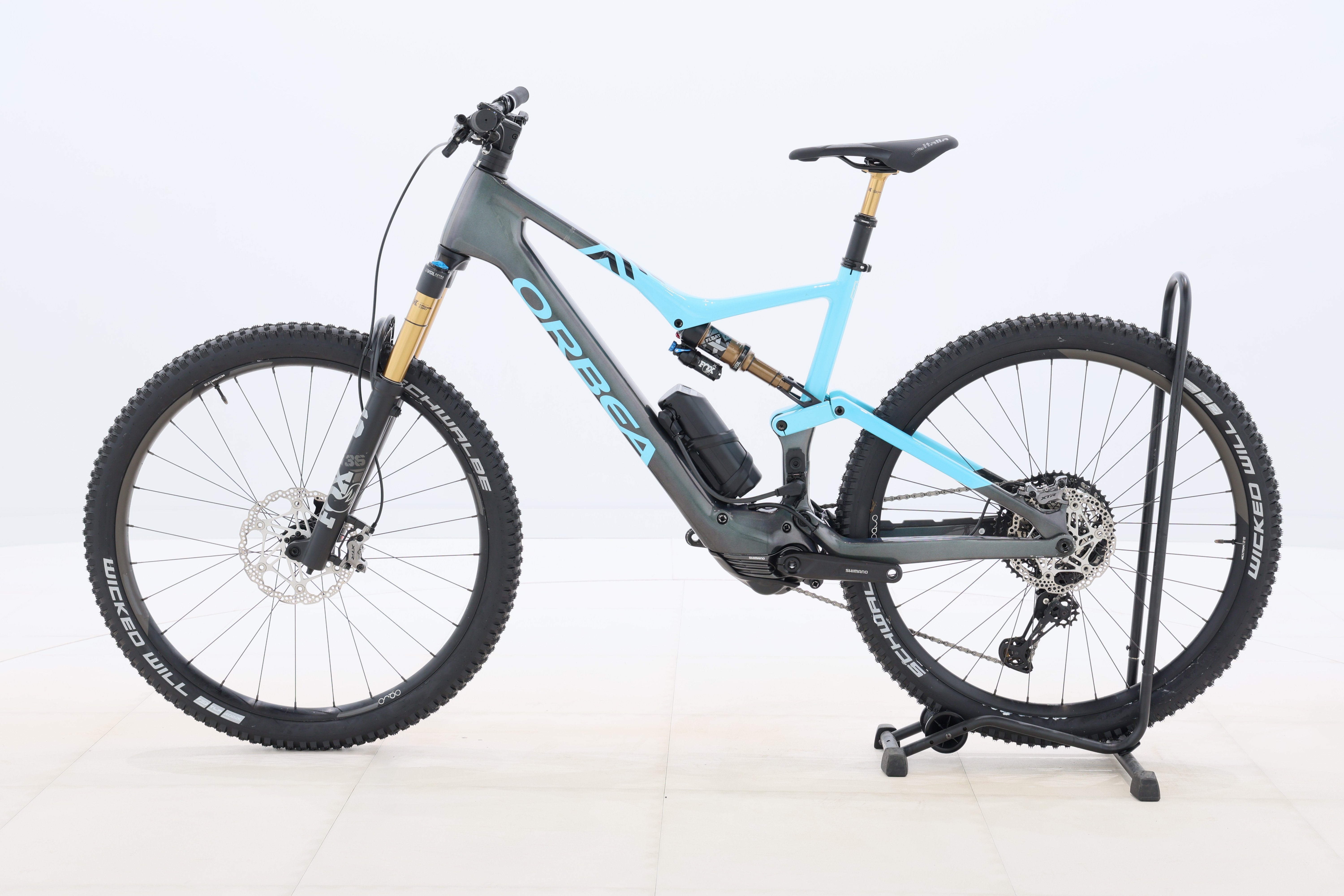 bc09d553-45bd-4ba1-a46f-e498eab6f283