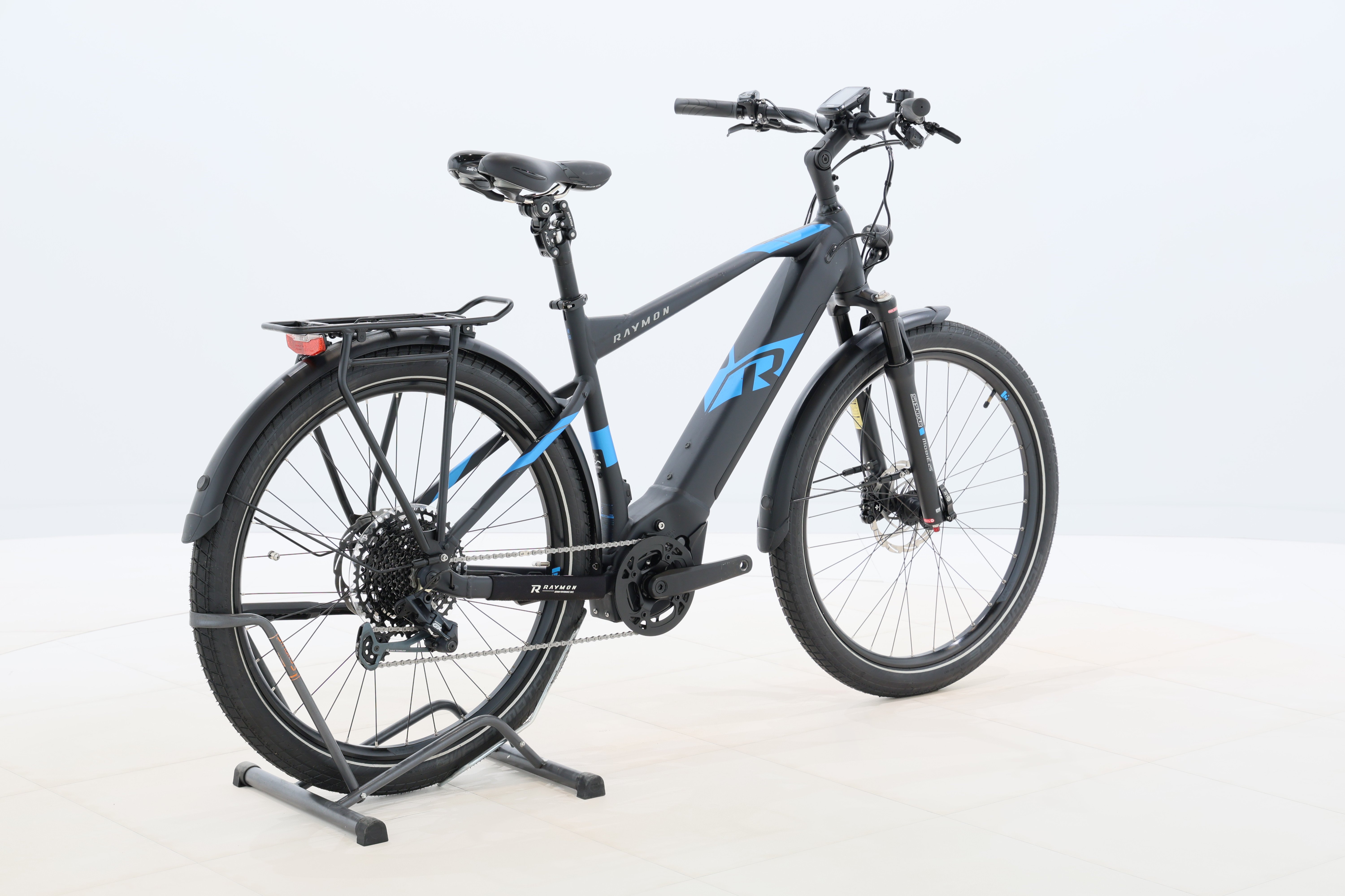 f1ab3470-8867-42a8-b05c-4979e96f20f3