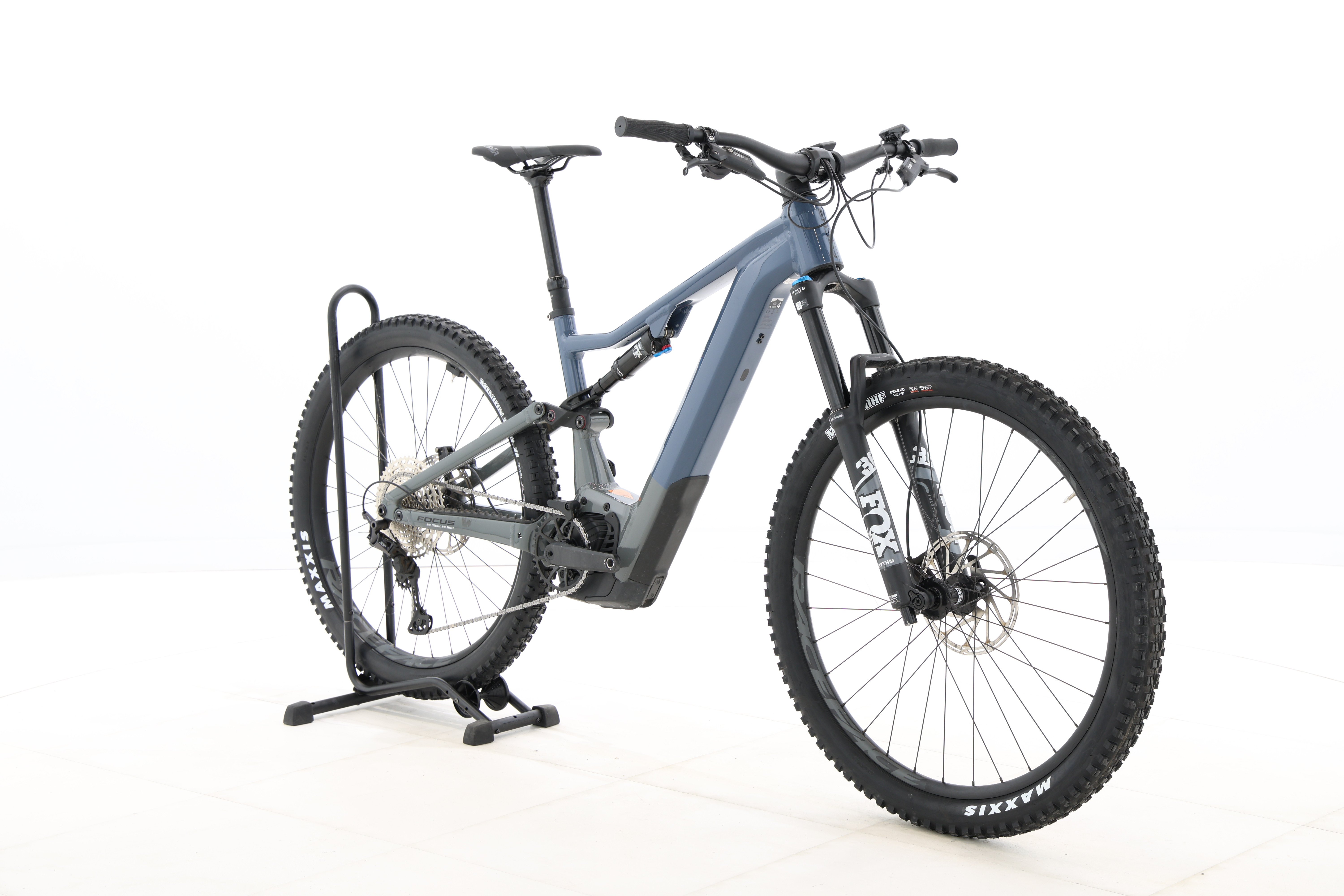 b8a999fa-6317-44b3-be6e-b92b44e77f75