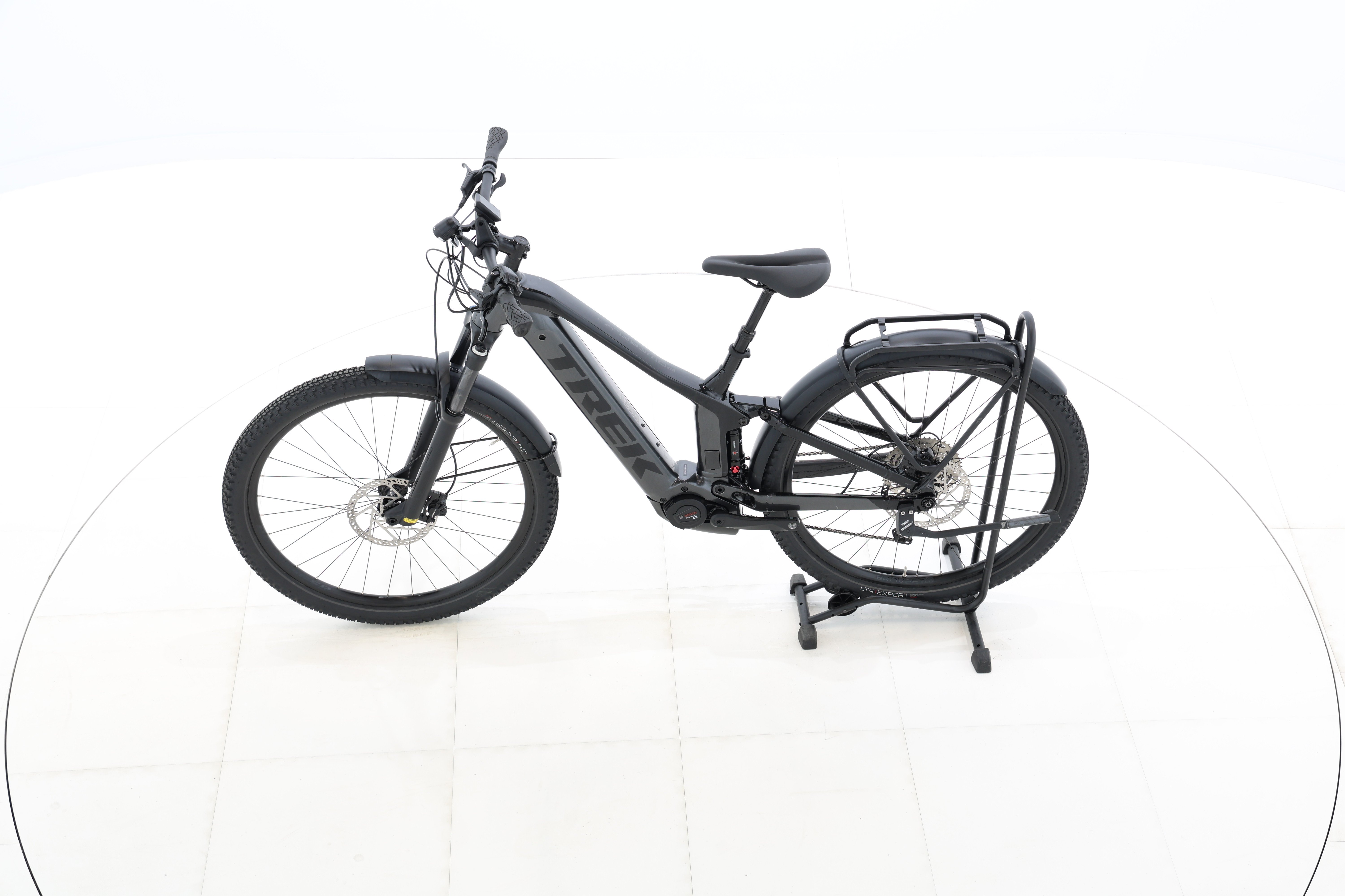 e93c7778-f013-44b9-8367-ecb60f23594b