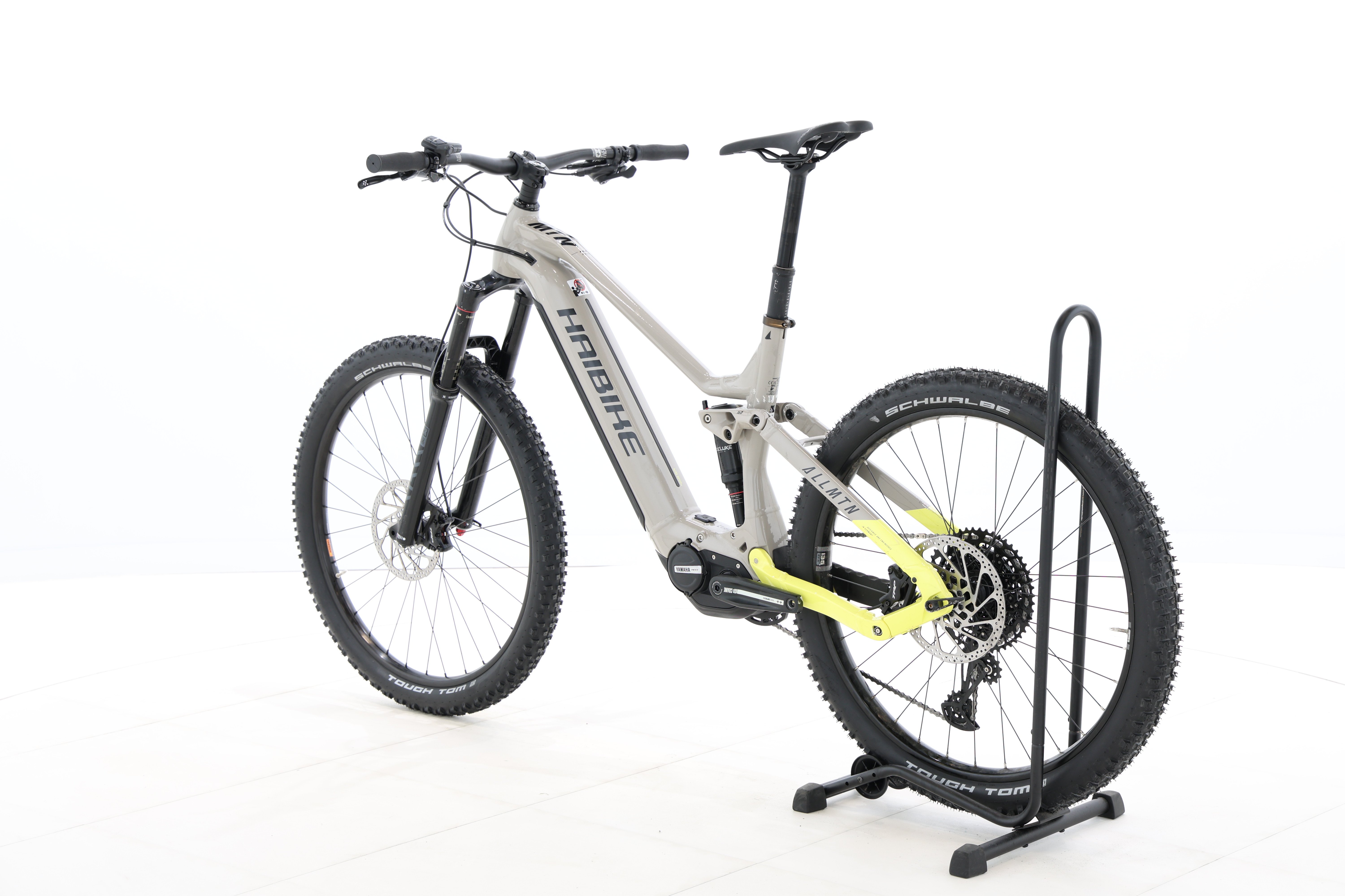 405b13b2-0b3e-4c30-bbb2-d4976af51b3d