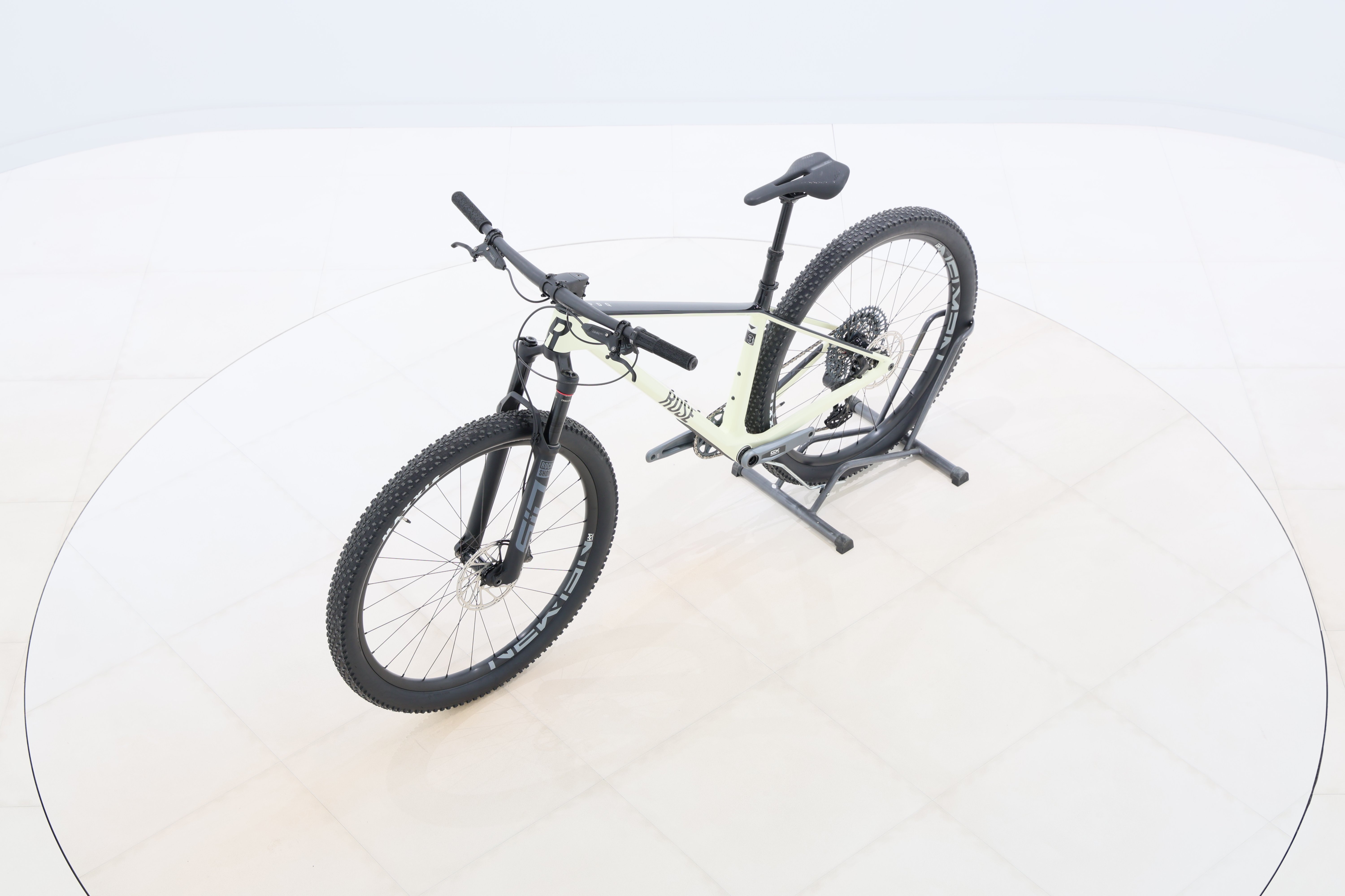 d773fc23-9e87-4ee2-8c2e-f453ee59c3d4