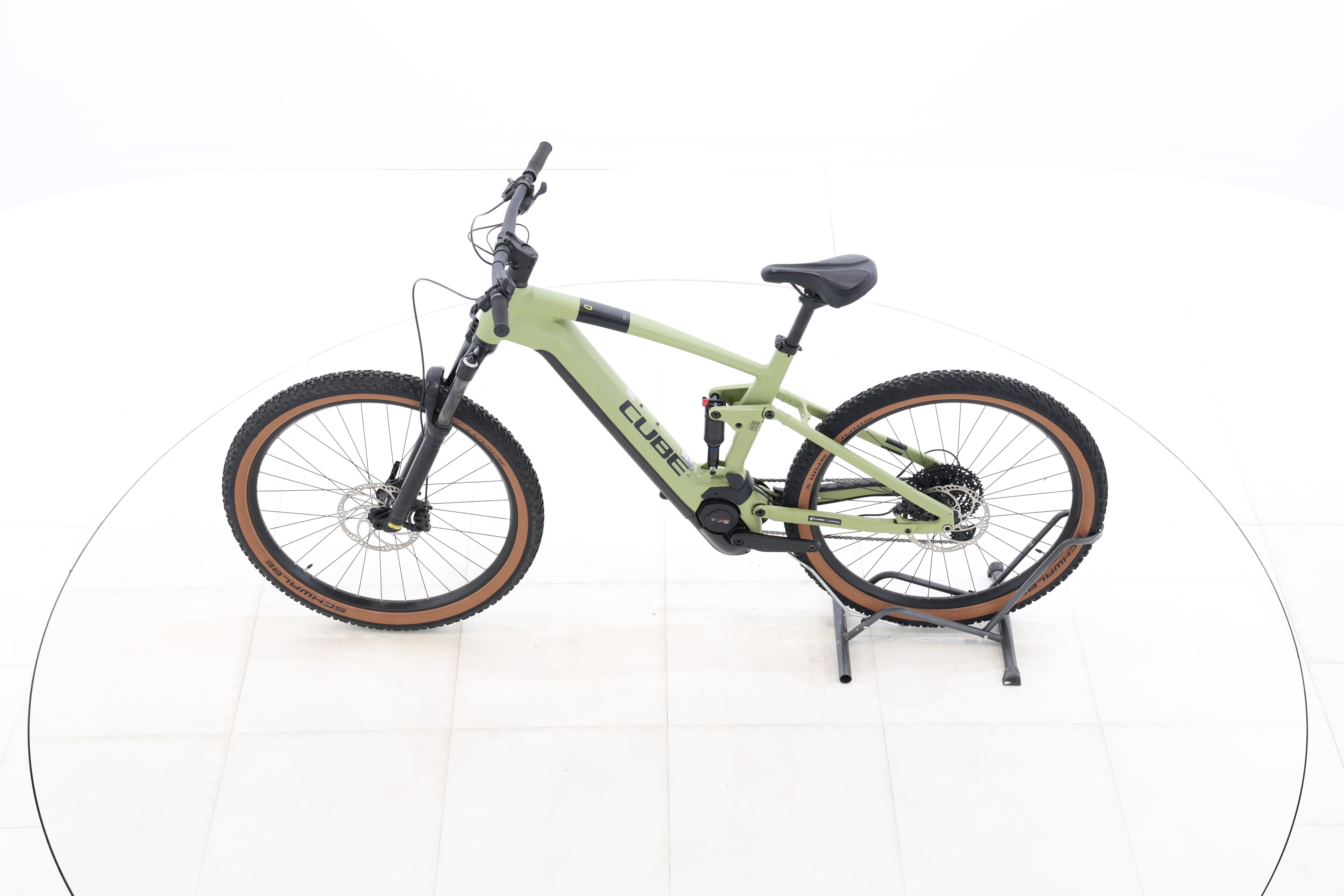 f7a0943b-294c-46e2-bdfb-088b0b9c1528