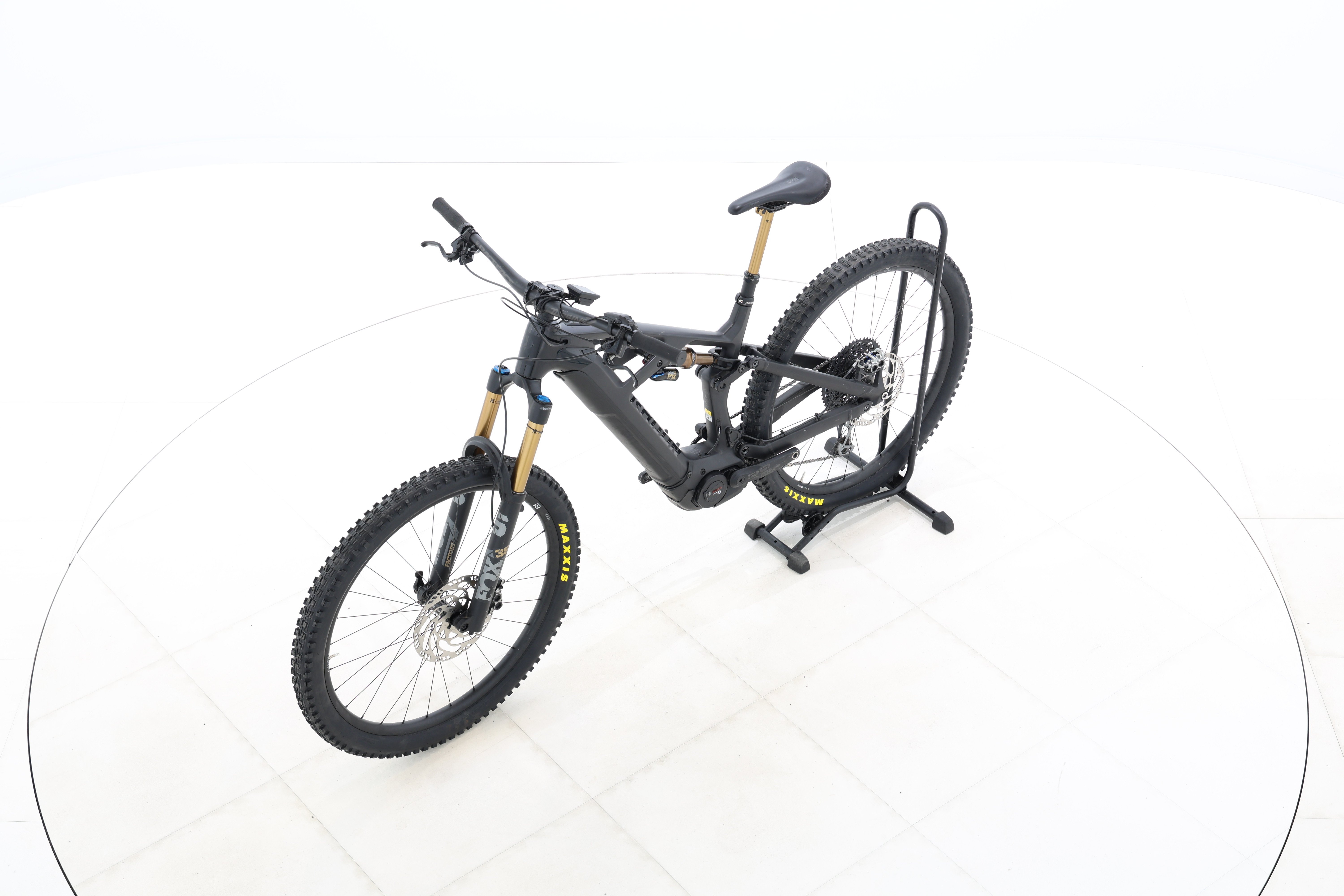 918f97fe-d8cc-4b47-a081-660089fae7ba