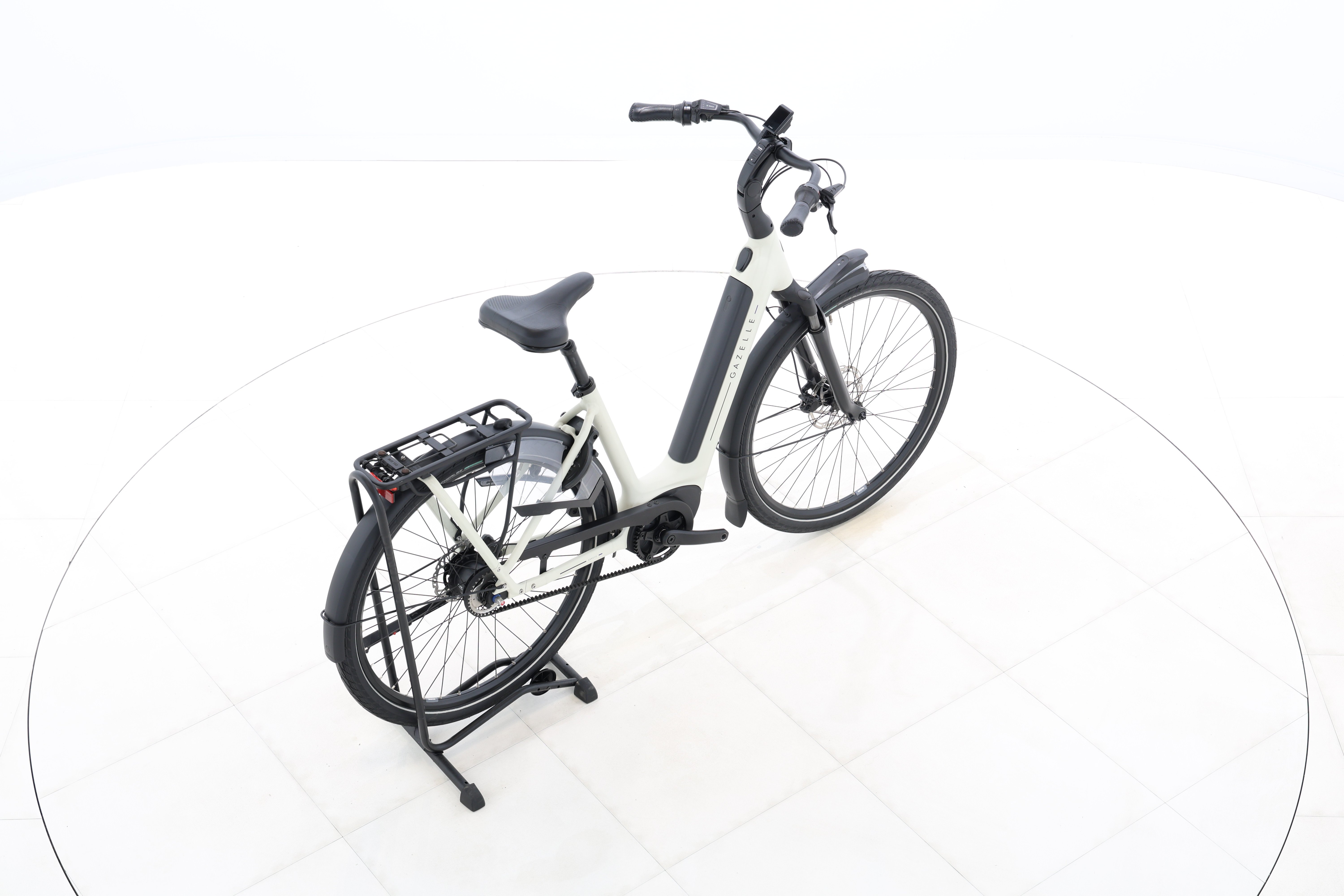 a43b6d02-5cc5-413c-be20-c9bf60d3d38c