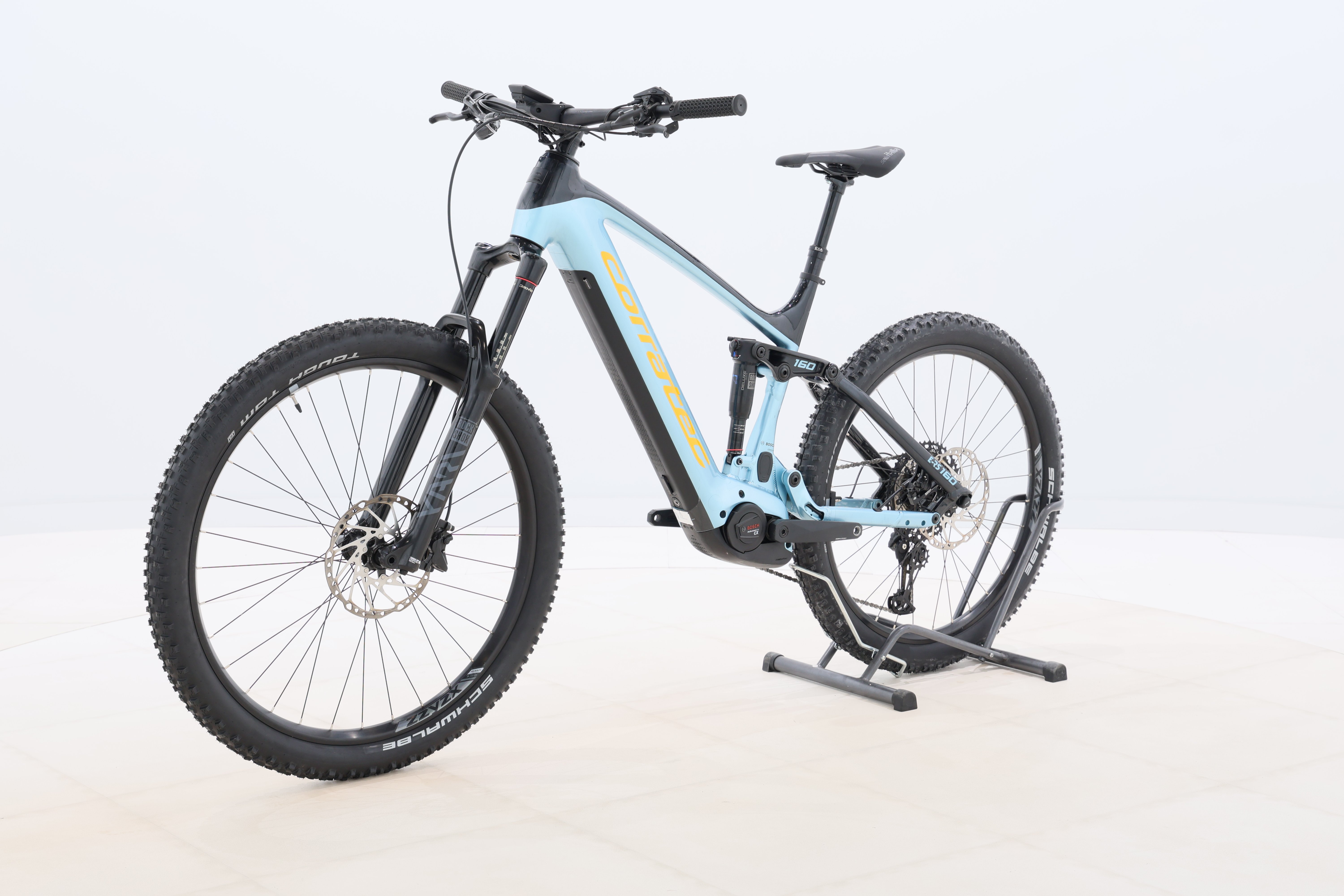 d8f9d111-b162-4f8d-b733-f9b89e37d200