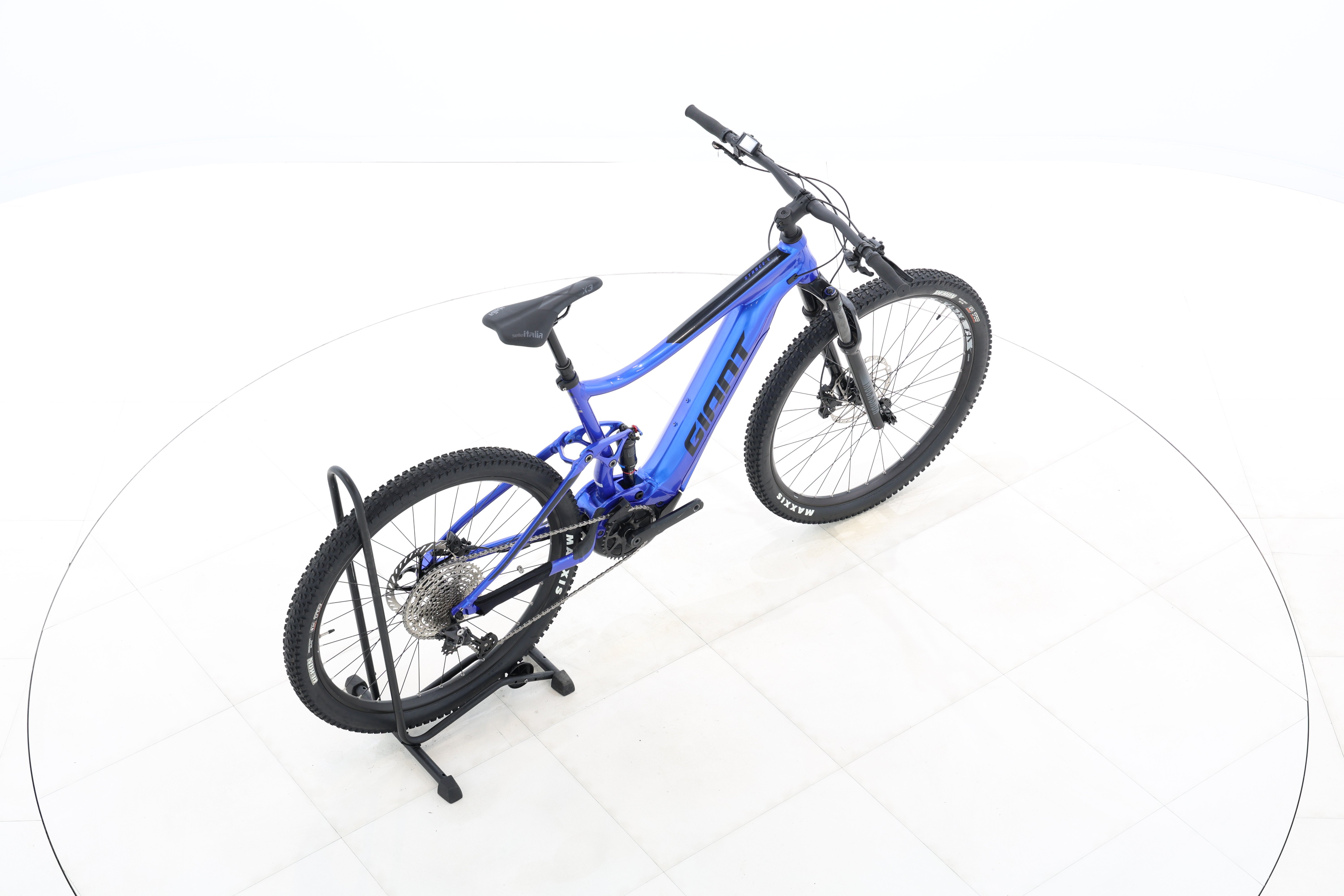 204f49c3-0550-4b85-a1da-76781be2b73c