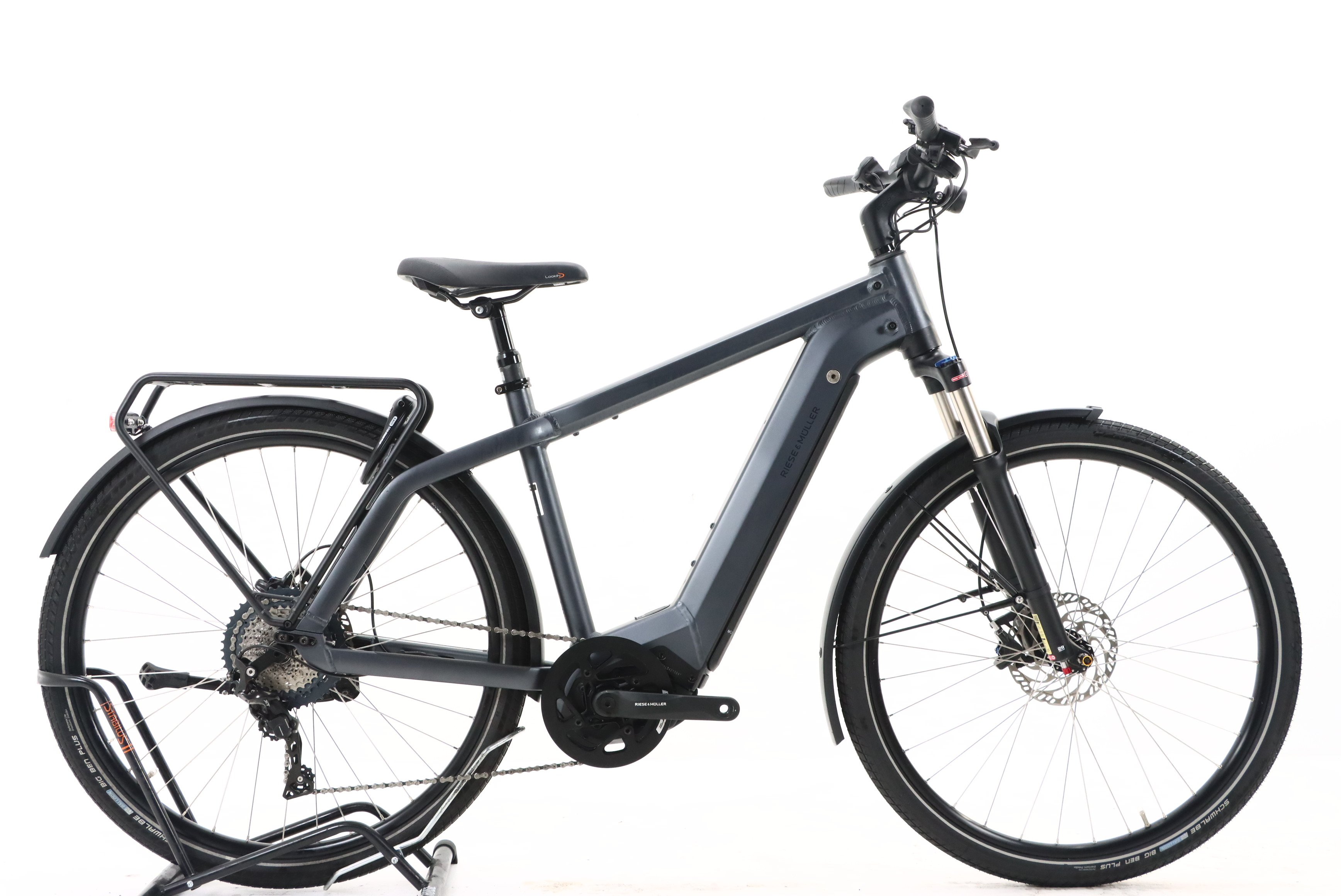 3b8d818c-703b-4c20-a552-044472903374